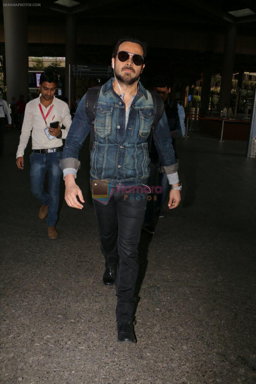 Emraan Hashmi snapped at airport on 30th Jan 2017