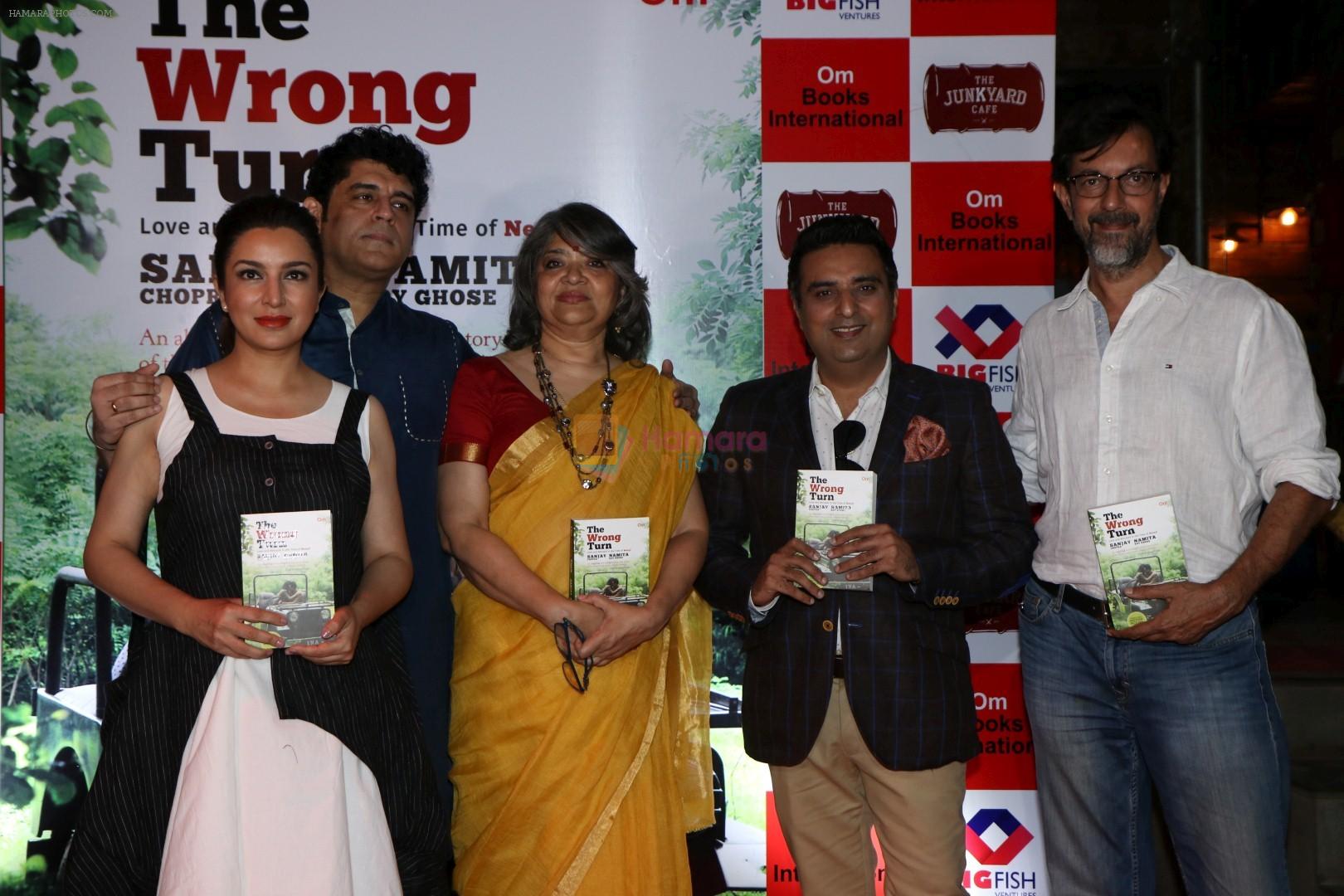 Tisca Chopra, Rajat Kapoor at the Book launch of The Wrong Turn by Sanjay Chopra and Namita Roy Ghose on 1st March 2017
