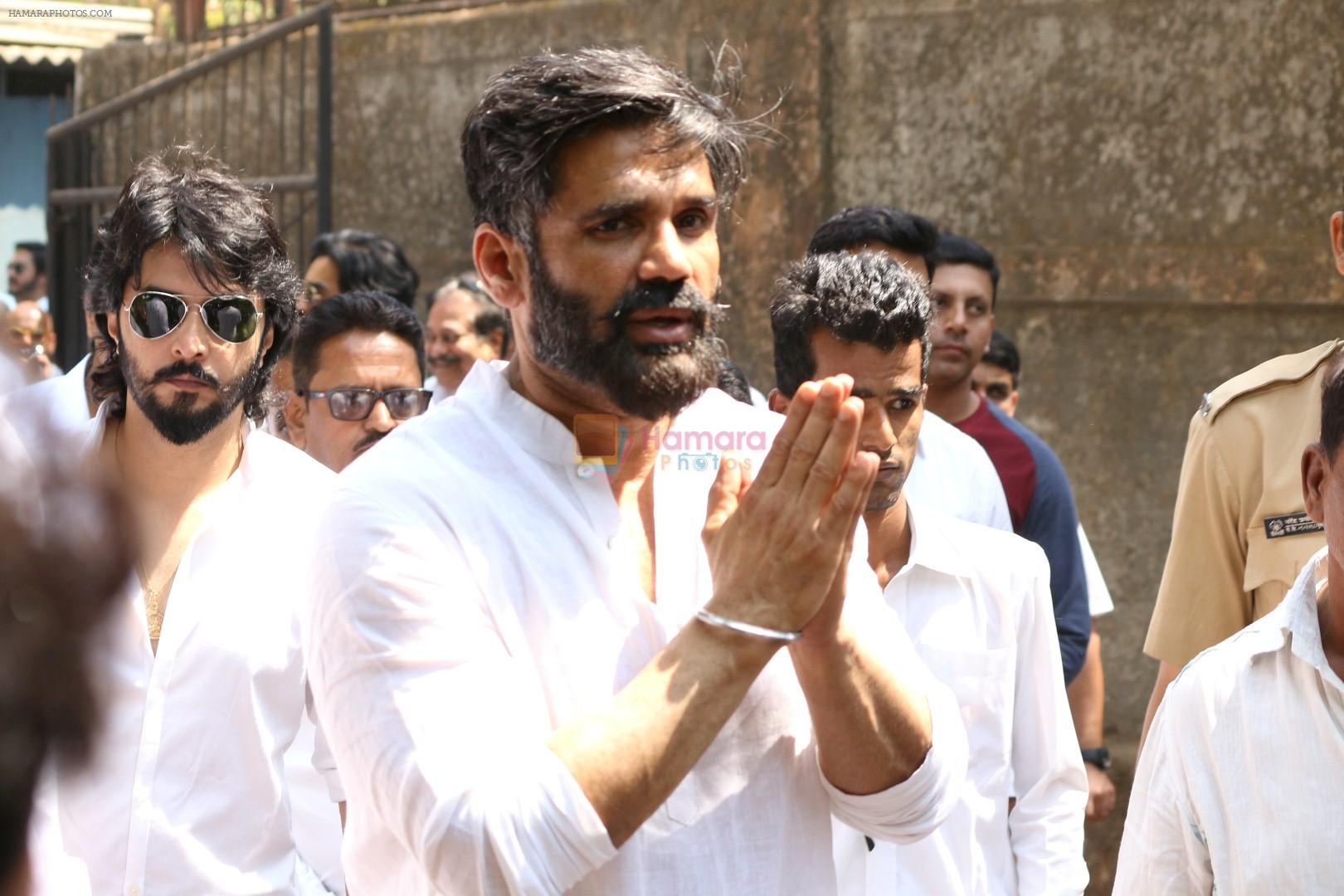 Sunil Shetty at the Furneral Of Sunil Shetty's Father Veerappa T Shetty on 2nd March 2017
