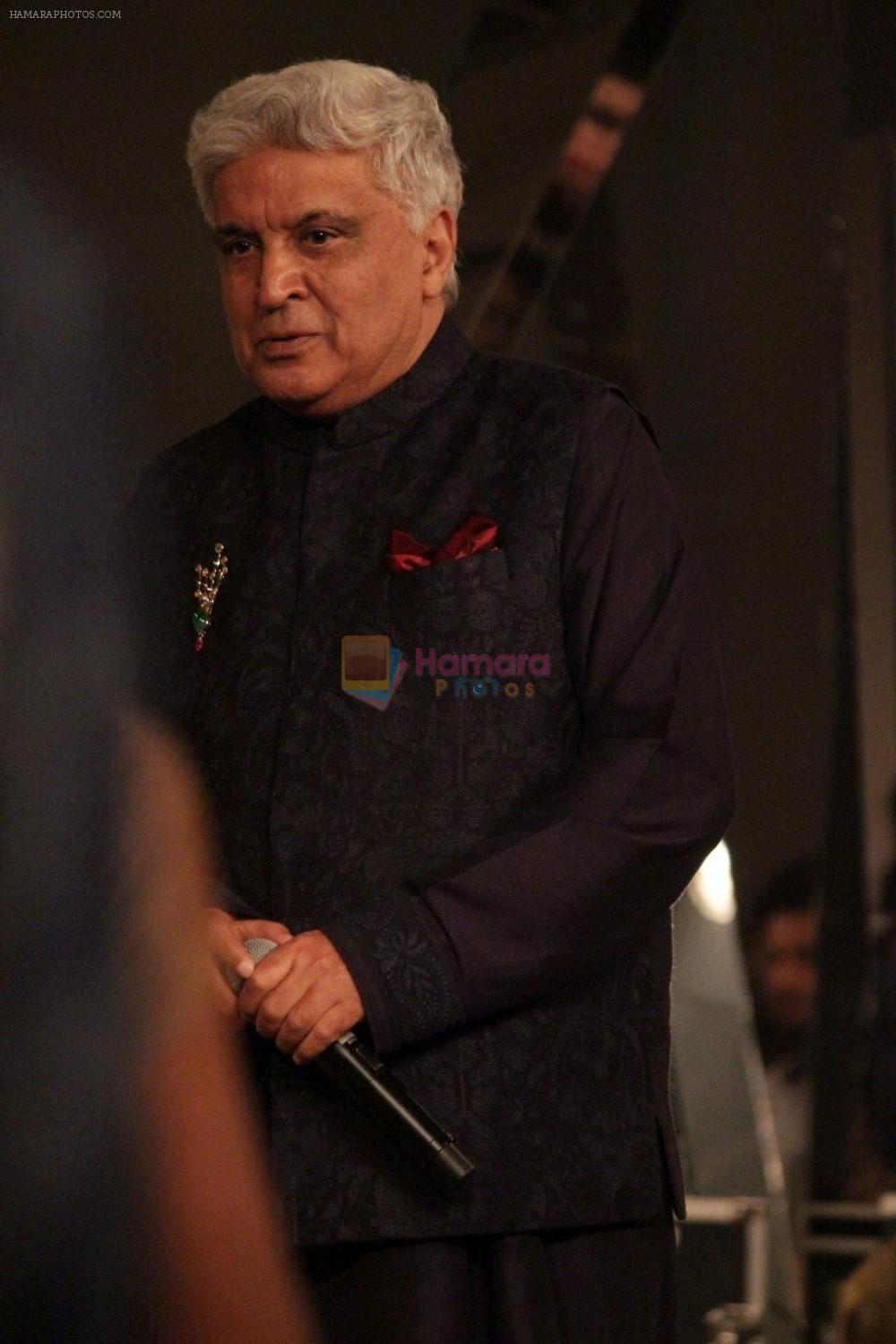 Javed Akhtar walk the ramp for Mijwan-Summer 2017 Show on 5th March 2017