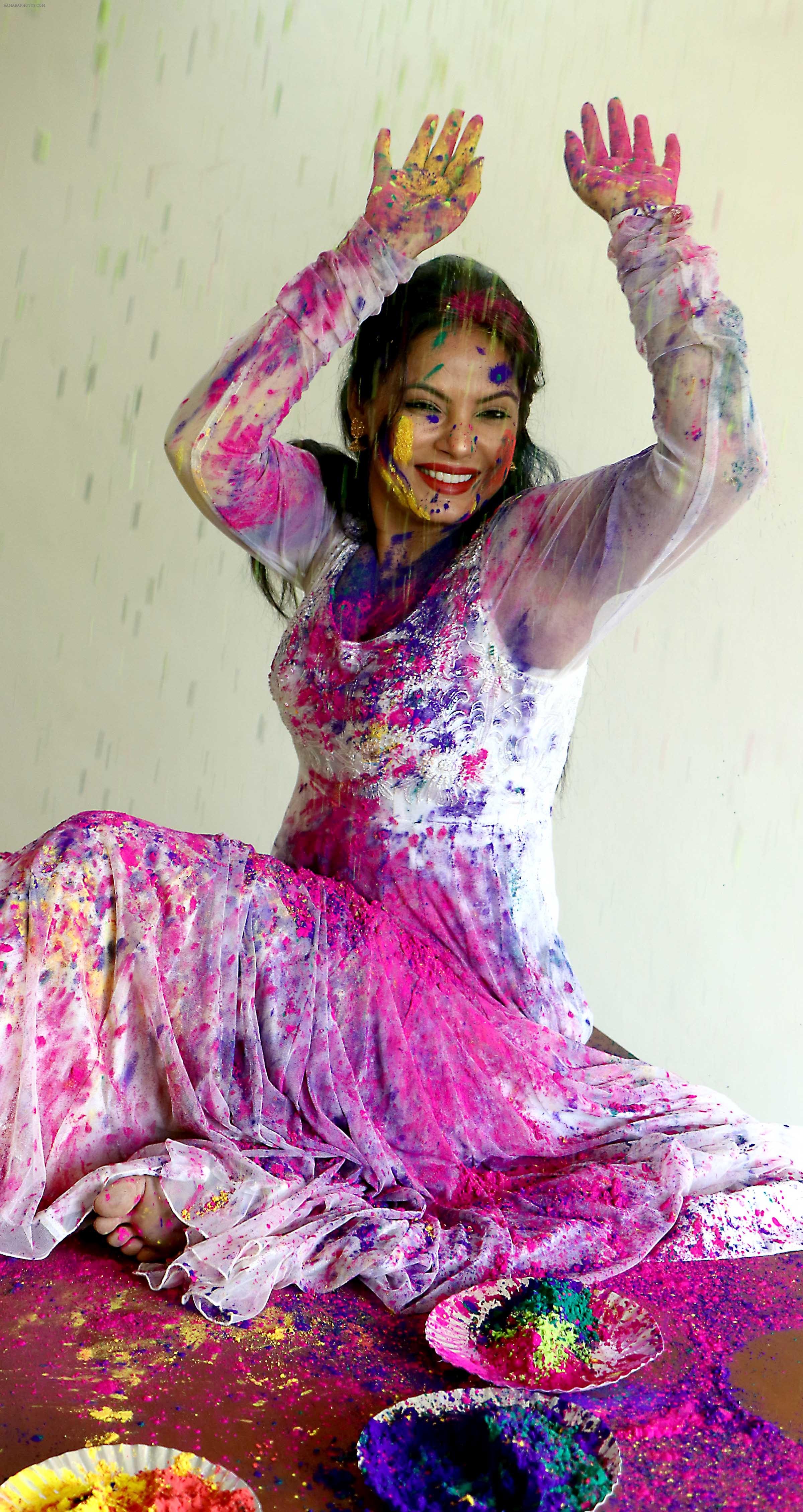 Neetu Chandra in a dry Holi celebration special photo shoot on 8th March 2017