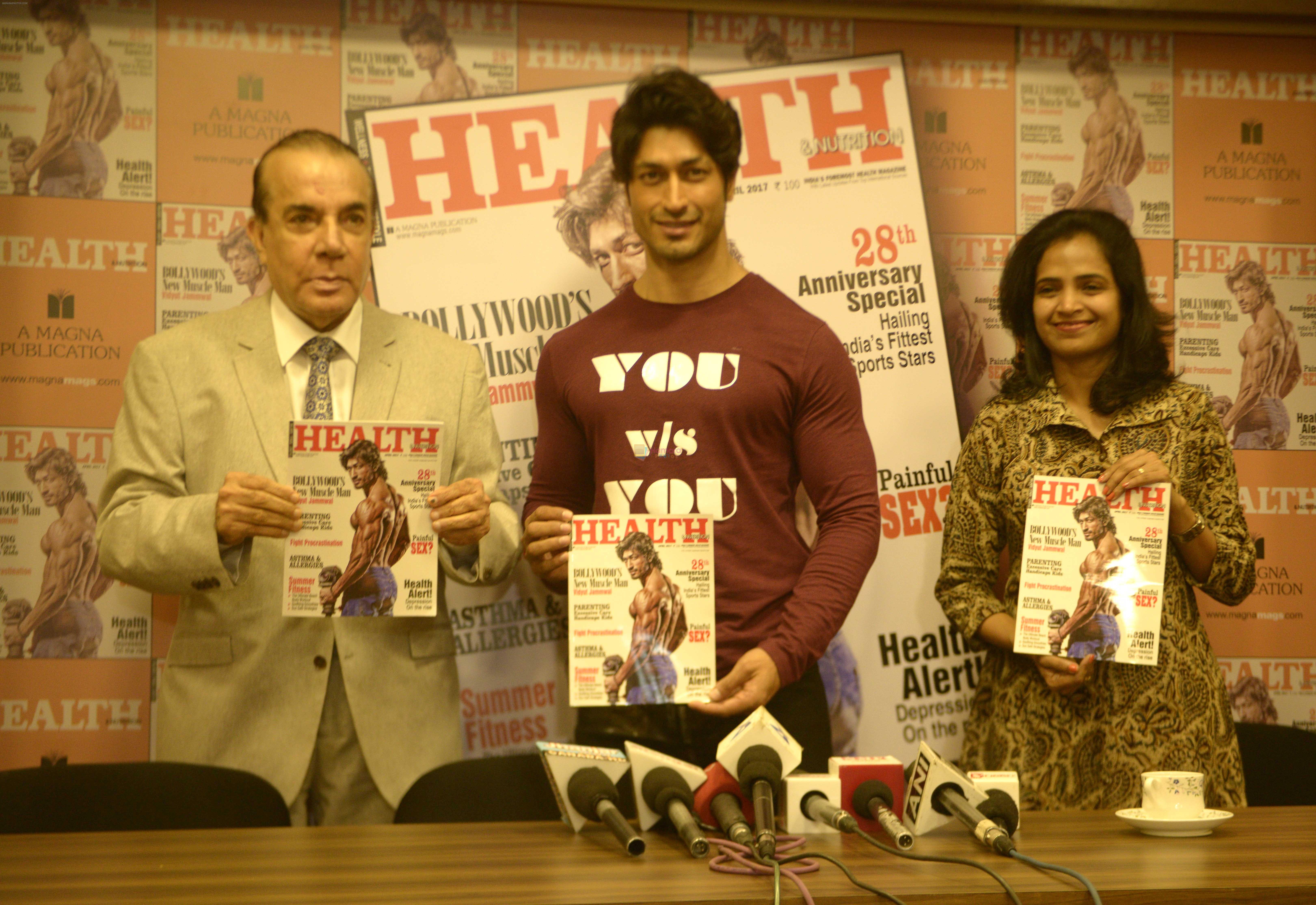 Vidyut Jammwal On Cover Page Of Health & Nutrition Magazine on 23rd March 2017