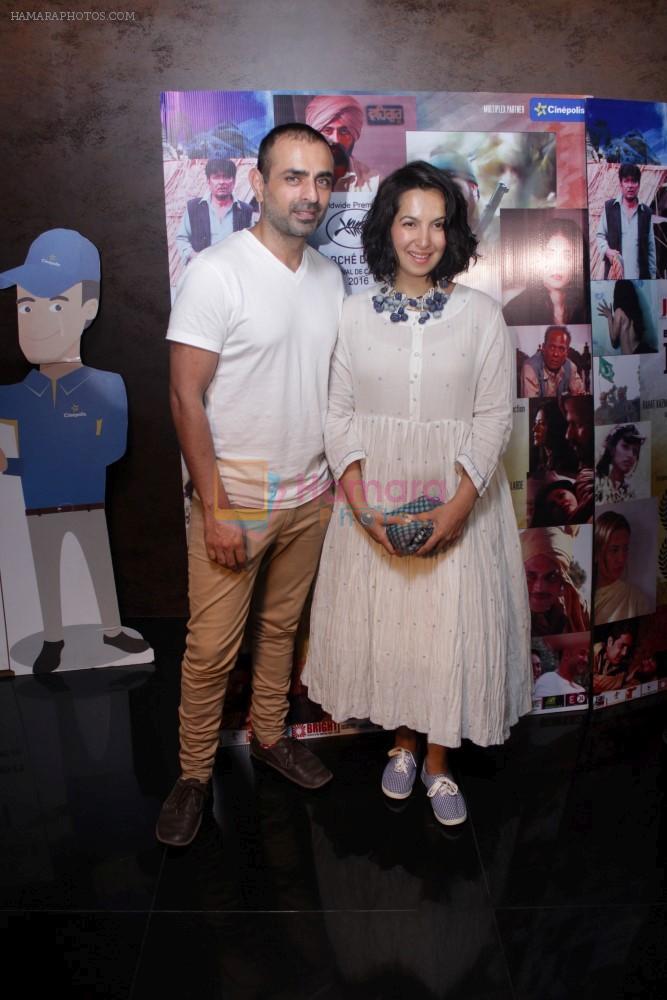 Mayank Anand, Shraddha Nigam at the Special Screening Of Film Mantostaan on 20th April 2017
