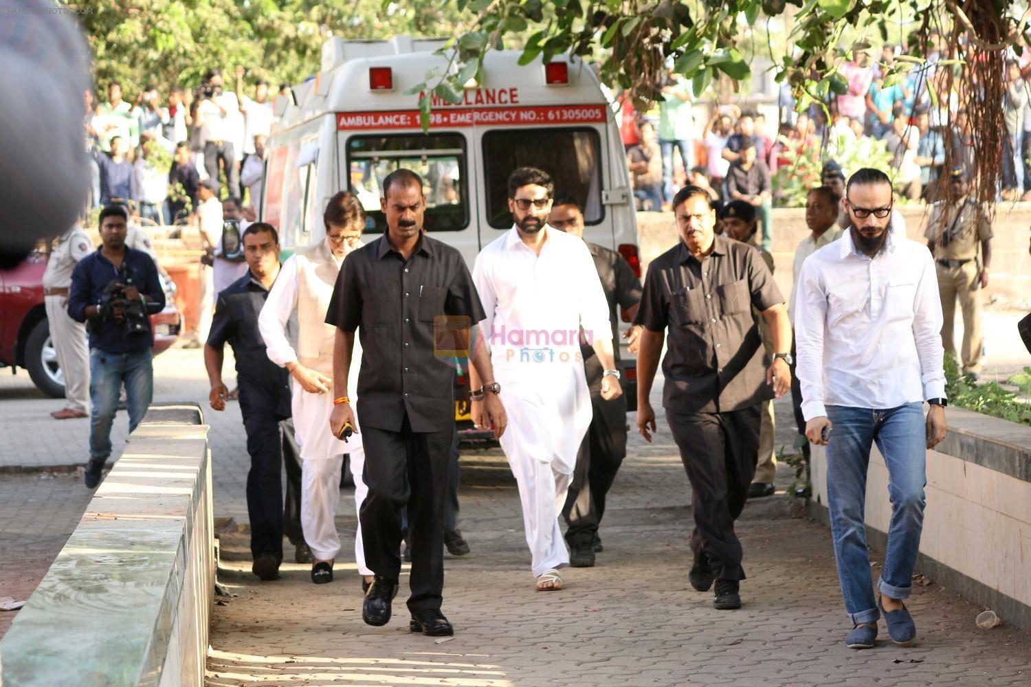 Abhishek Bachchan at the Funeral Of Veteran Actor Vinod Khanna on 27th April 2017