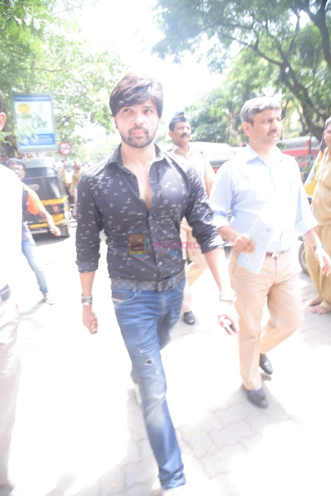 Himesh Reshammiya And Wife Komal Are Officially Divorced on 7th June 2017