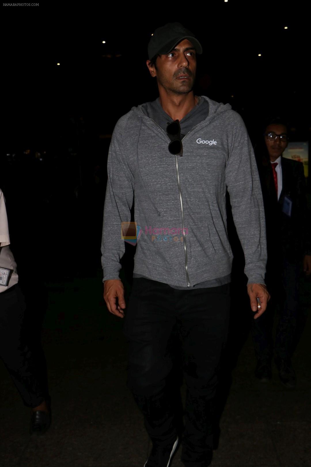 Arjun Rampal Spotted At Airport on 15th June 2017