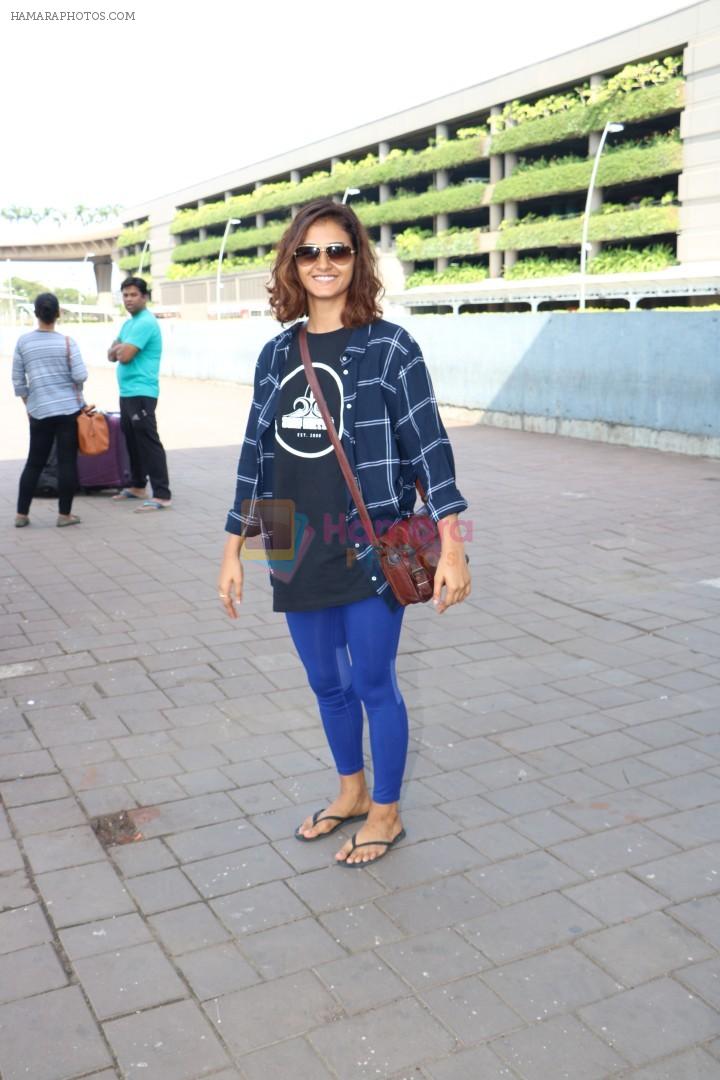 Shakti Mohan Spotted At International Airport on 16th June 2017