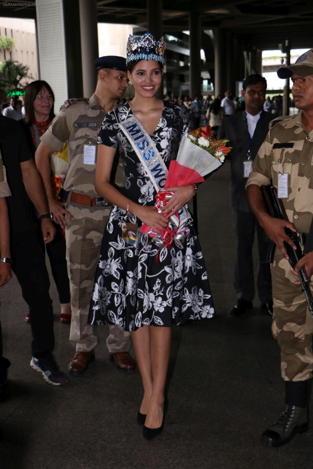 Stephanie Del Valle Miss World 2016 Arrive Mumbai International Airport on 22nd June 2017