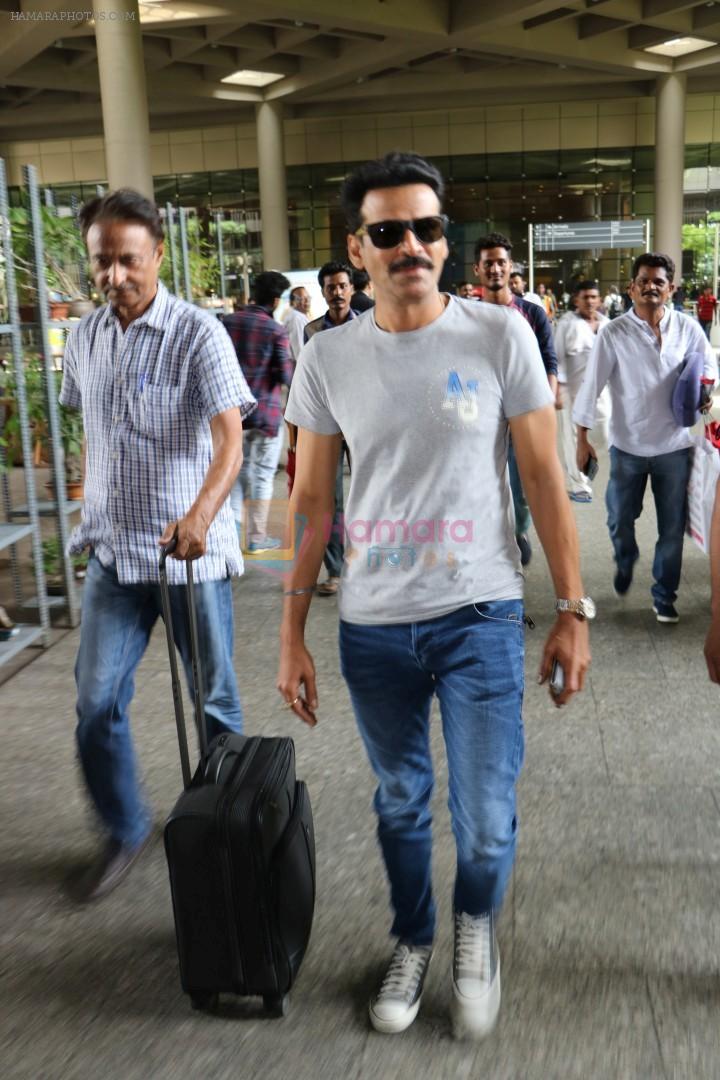 Manoj Bajpayee Spotted At Airport on 3rd July 2017