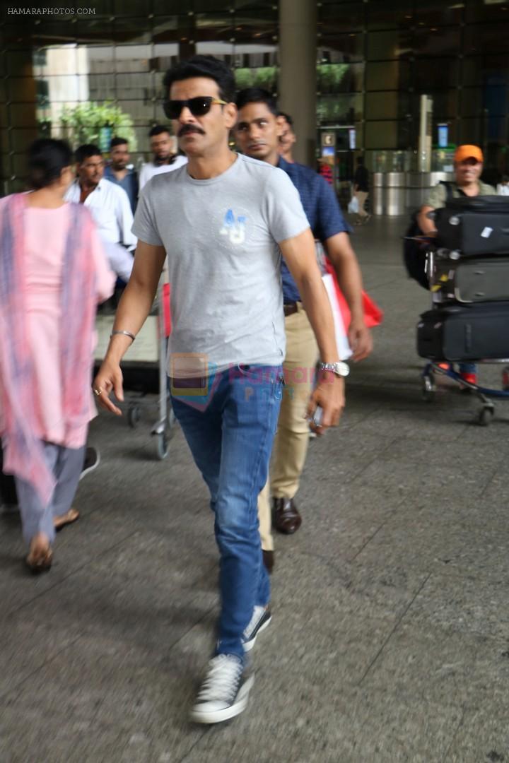 Manoj Bajpayee Spotted At Airport on 3rd July 2017
