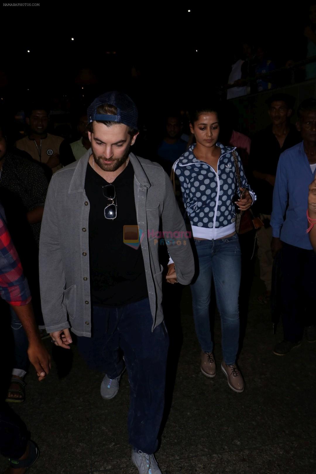 Neil Nitin Mukesh With Wife Spotted At Airport on 20th July 2017
