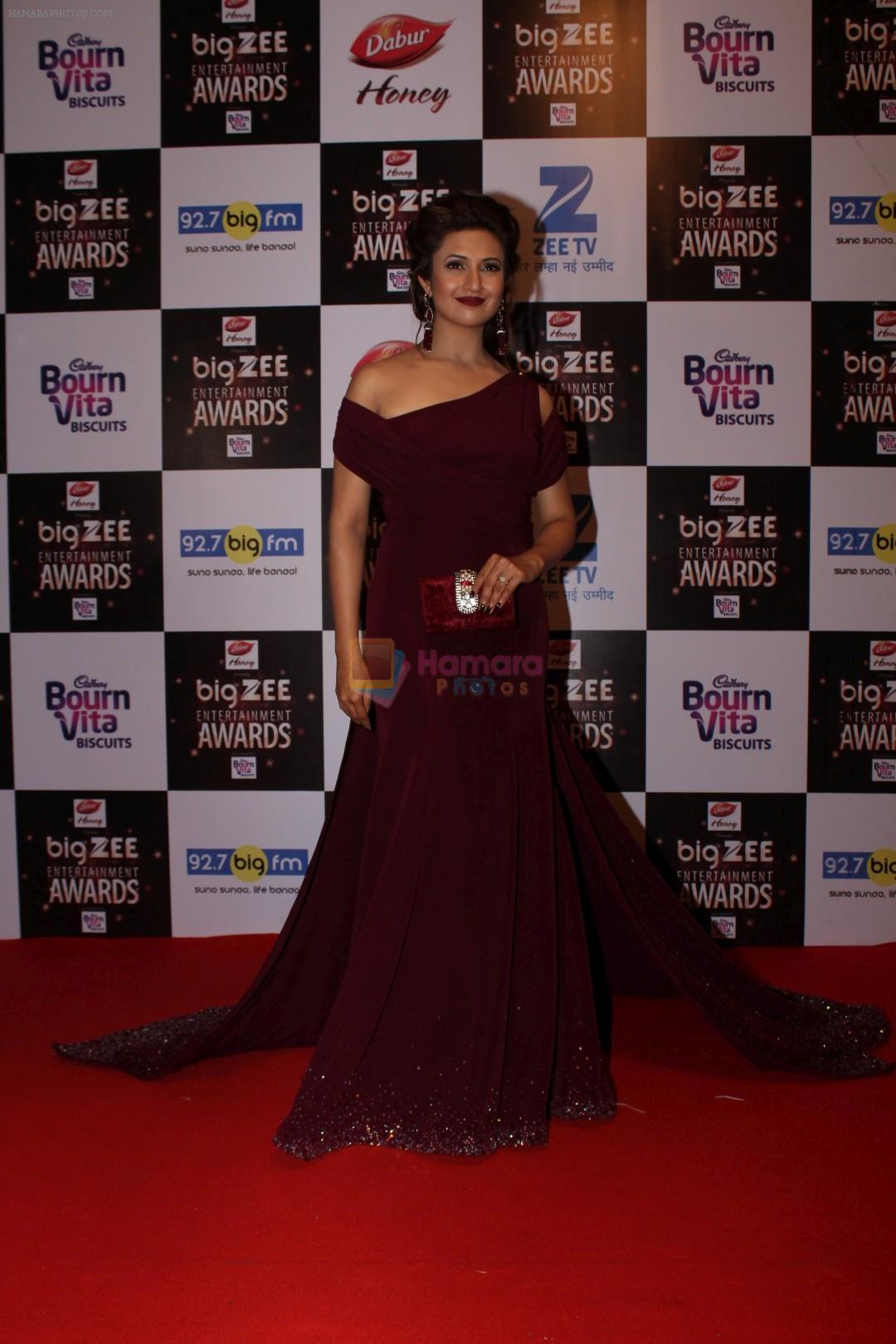 Divyanka Tripathi  At Red Carpet Of Big Zee Entertainment Awards 2017 on 29th July 2017