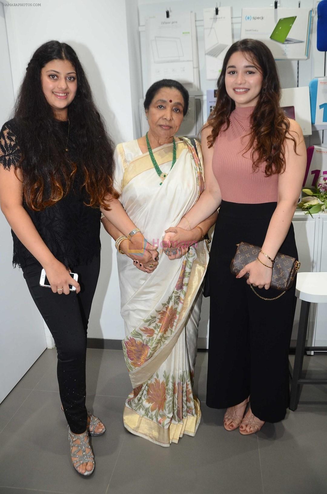 Sara Tendulkar, Asha Bhosle at the Launch OF Zanai Bhosle's iAzure, Apple Store on 30th July 2017