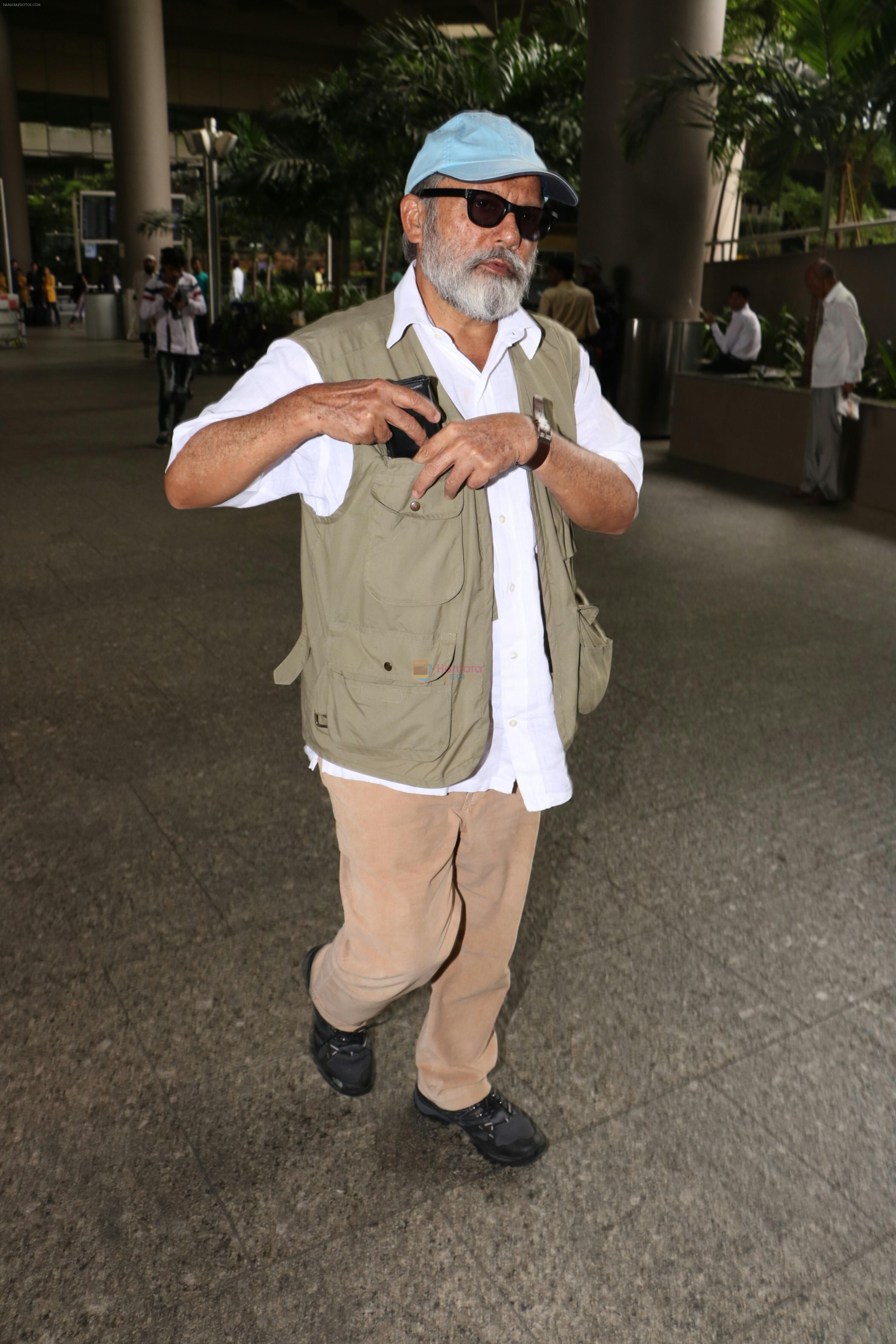 Pankaj Kapoor At International Airport on 2nd Aug 2017