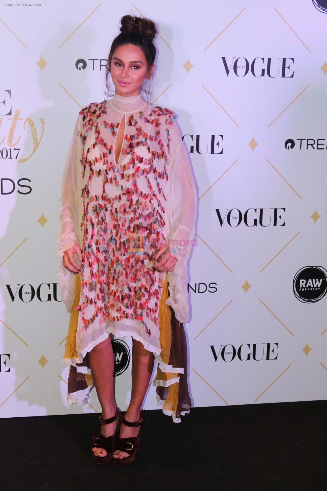 Shibani Dandekar at The Red Carpet Of Vogue Beauty Awards 2017 on 2nd Aug 2017