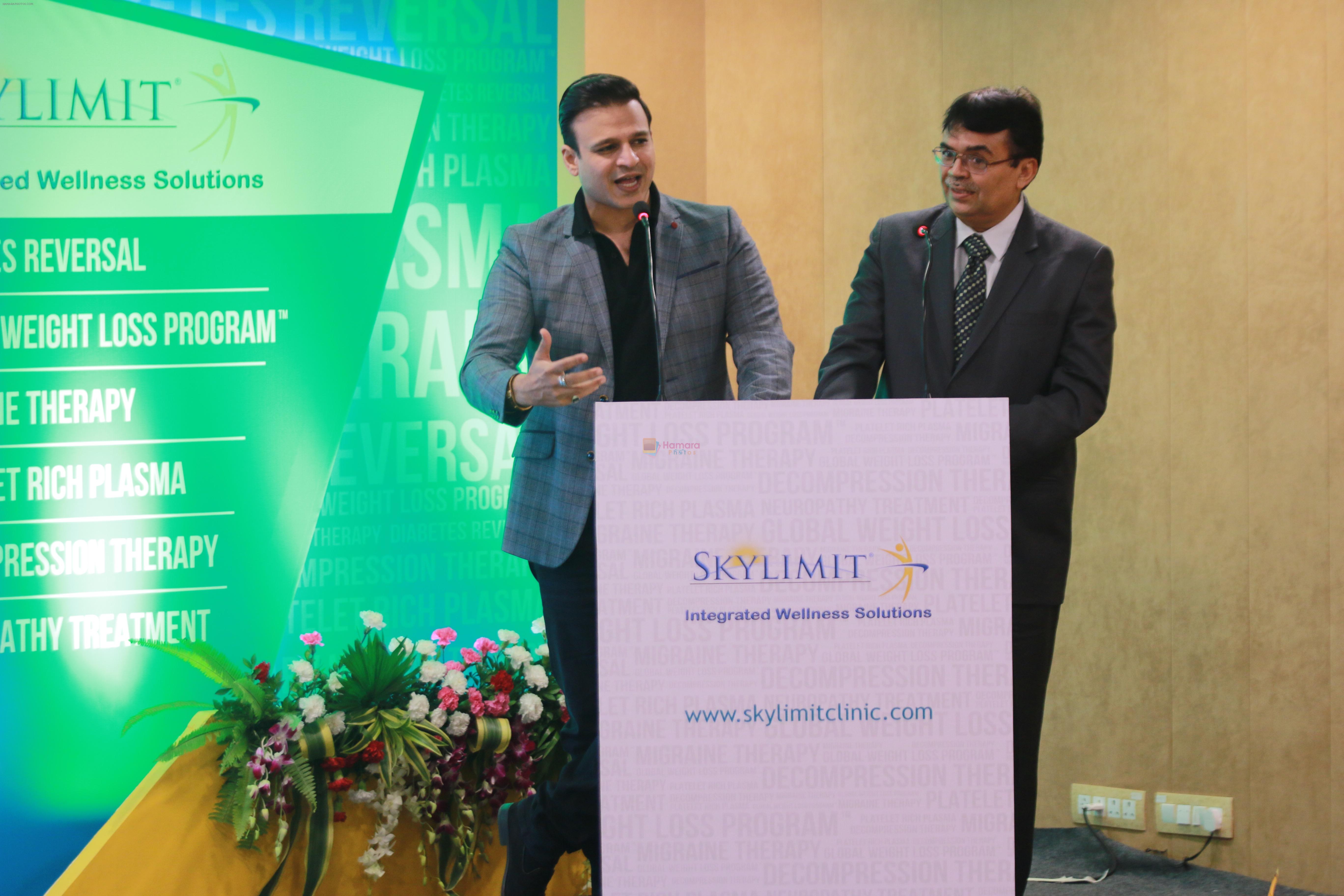 Vivek Oberoi at the inauguration of Skylimit's flagship wellness center in World Trade Center, Mumbai on 5th Aug 2017
