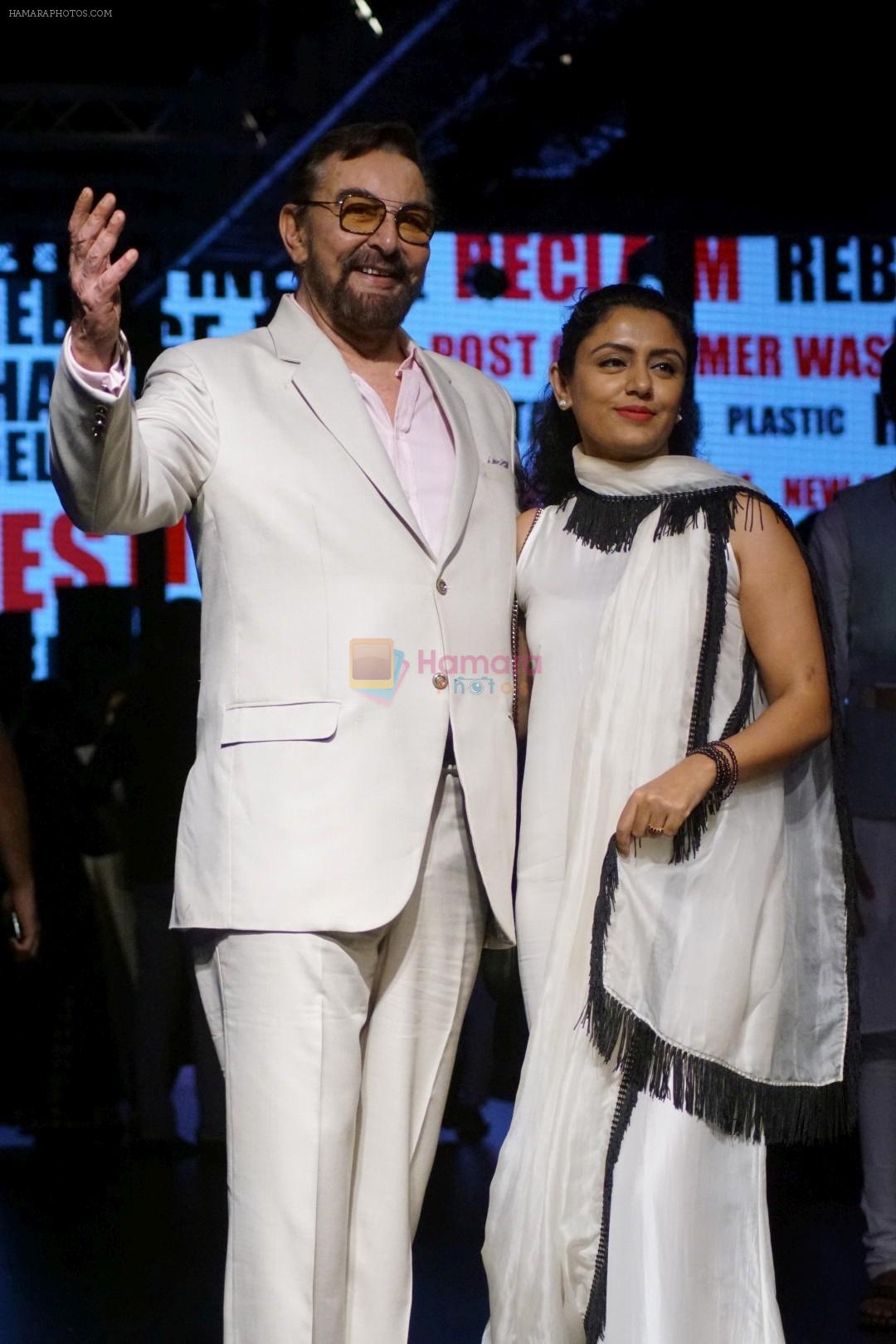 Kabir Bedi, Parveen Dusanj at Lakme Fashion Week 2017 on 17th Aug 2017
