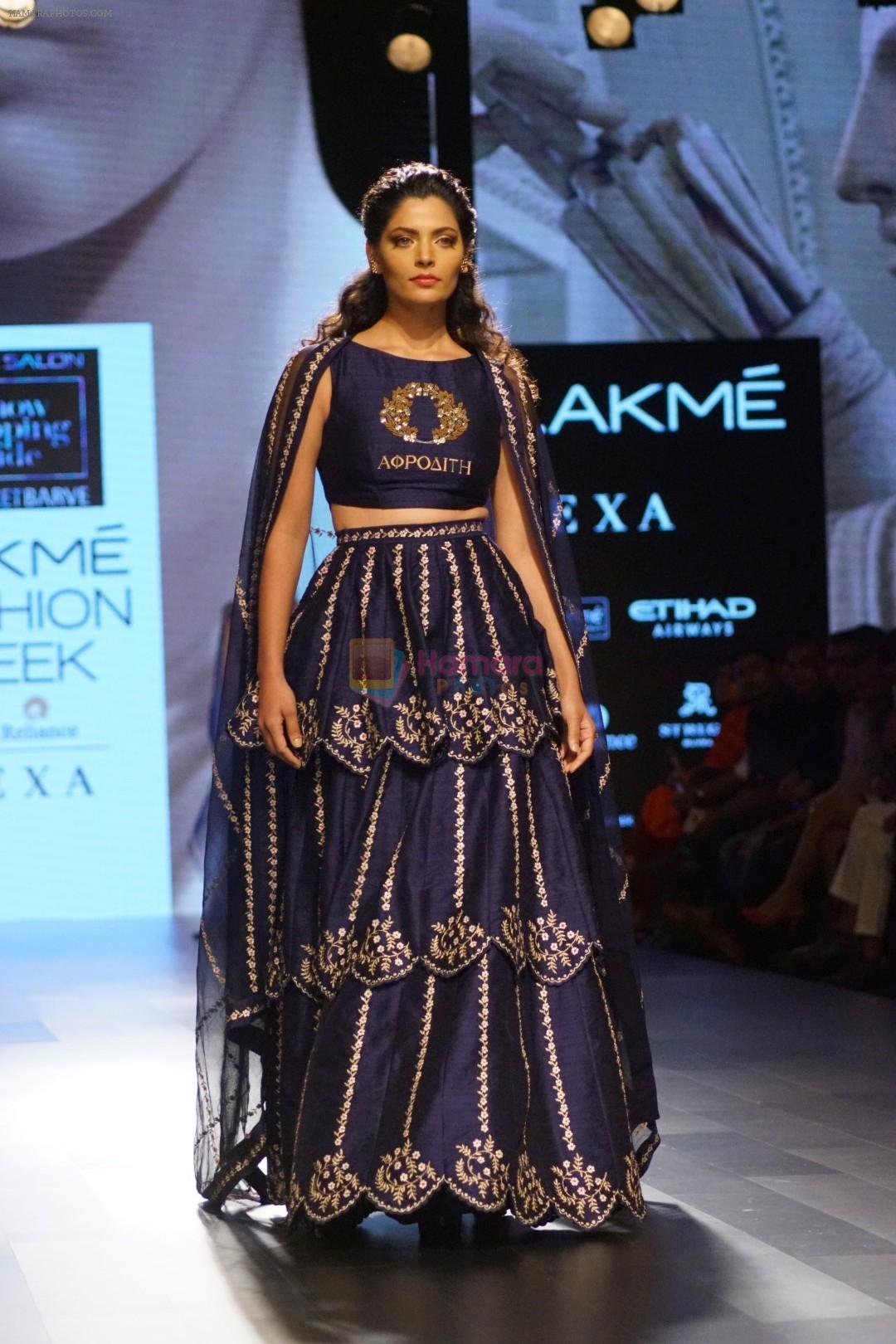 Saiyami Kher On Ramp Walks For Nachiket Barve As A Showstopper For LFW 2017 on 19th Aug 2017