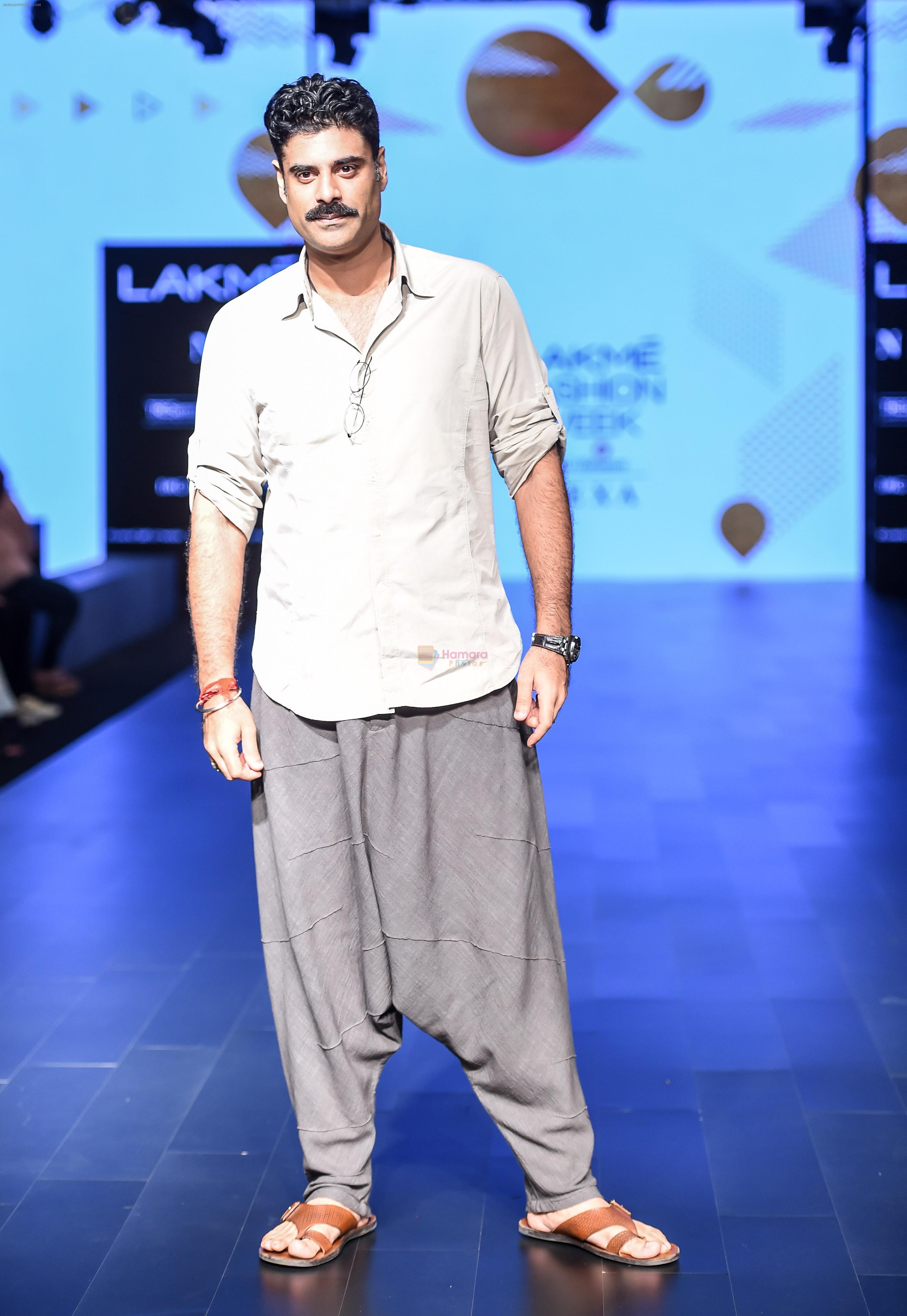 Sikandar Kher As A Guest For LFW 2017 on 19th Aug 2017