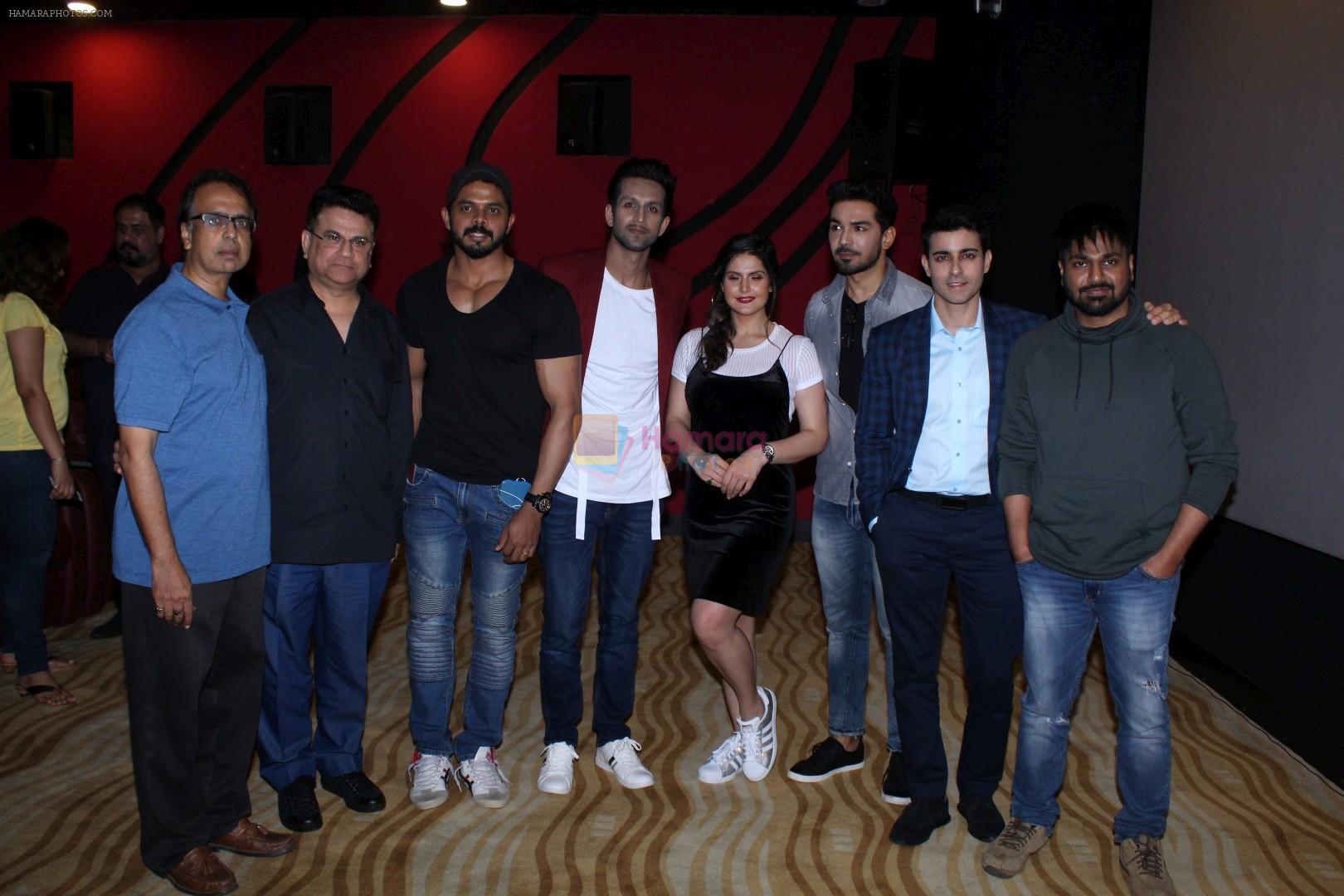 Zareen Khan, Gautam Rode, Abhinav Shukla, Sreesanth, Anant Mahadevan, Mohit Madaan, Mithoon at The Trailer Launch Of Aksar 2 on 28th Aug 2017
