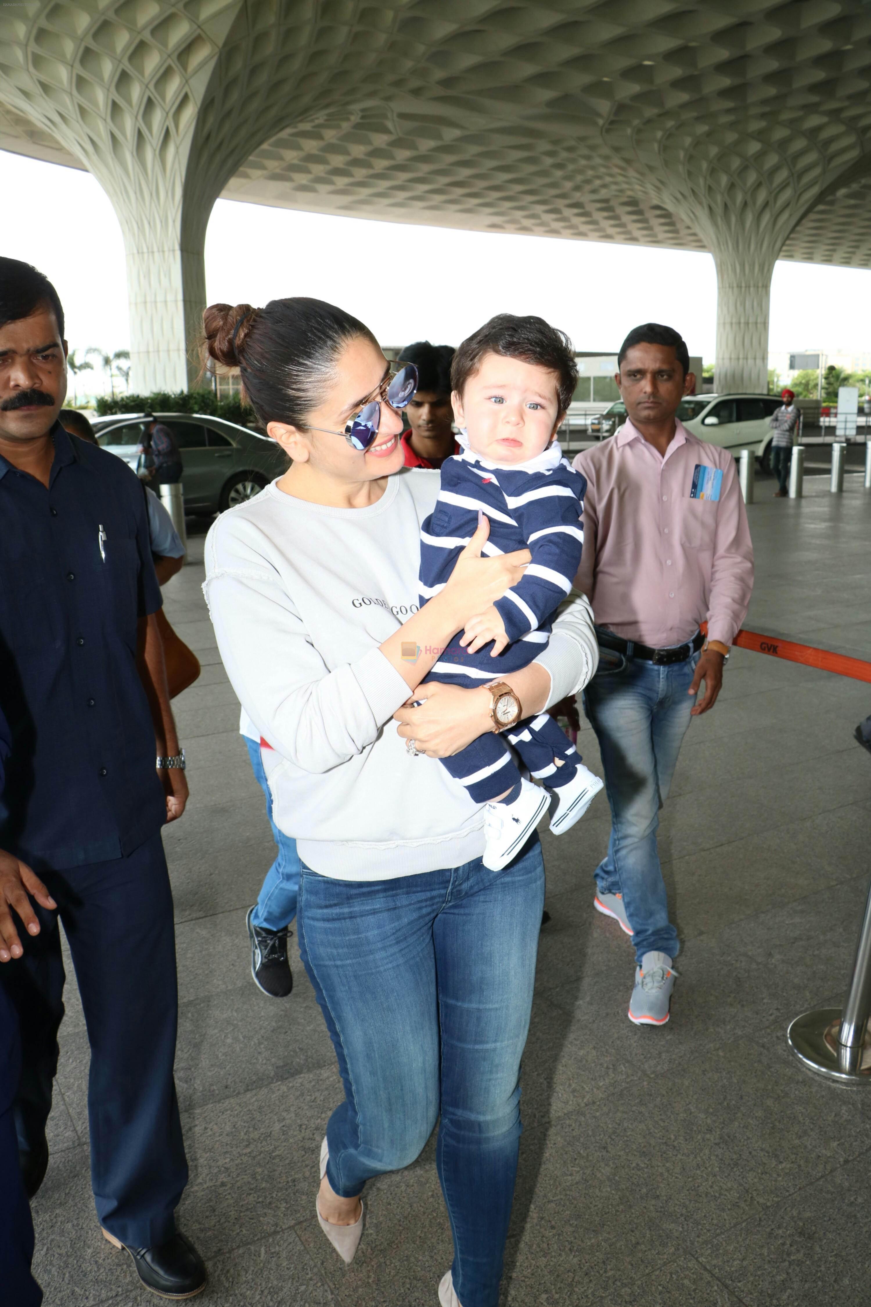 Kareena Kapoor Khan With Son Taimur Ali Khan Spotted At Airport on 31st Aug 2017