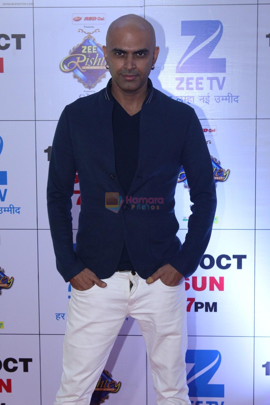 Raghu Ram at the Red Carpet Of The Grand Celebration Of Zee Rishtey Awards 2017 on 10th Sept 2017