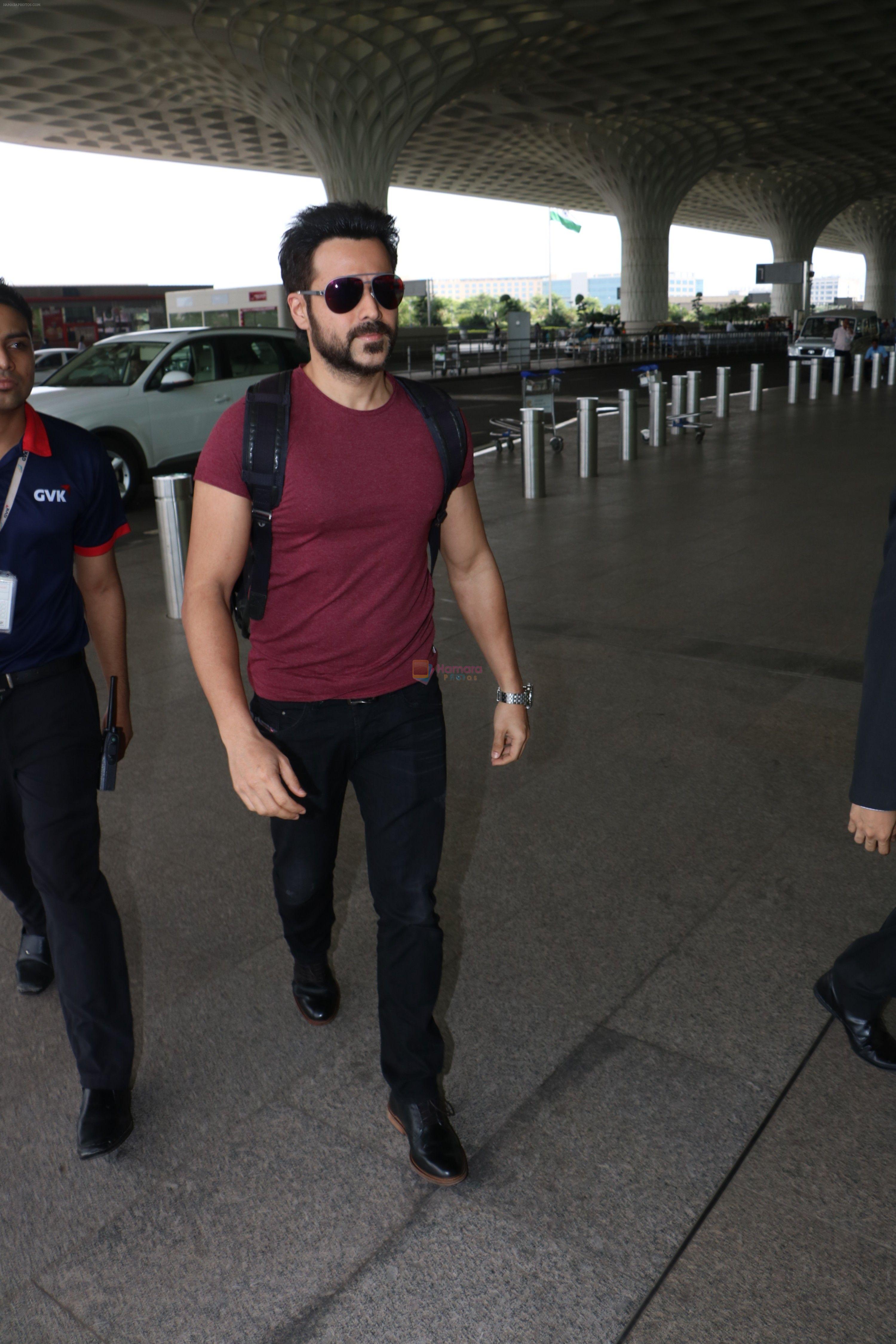 Emraan Hashmi Spotted At Airport on 27th Sept 2017