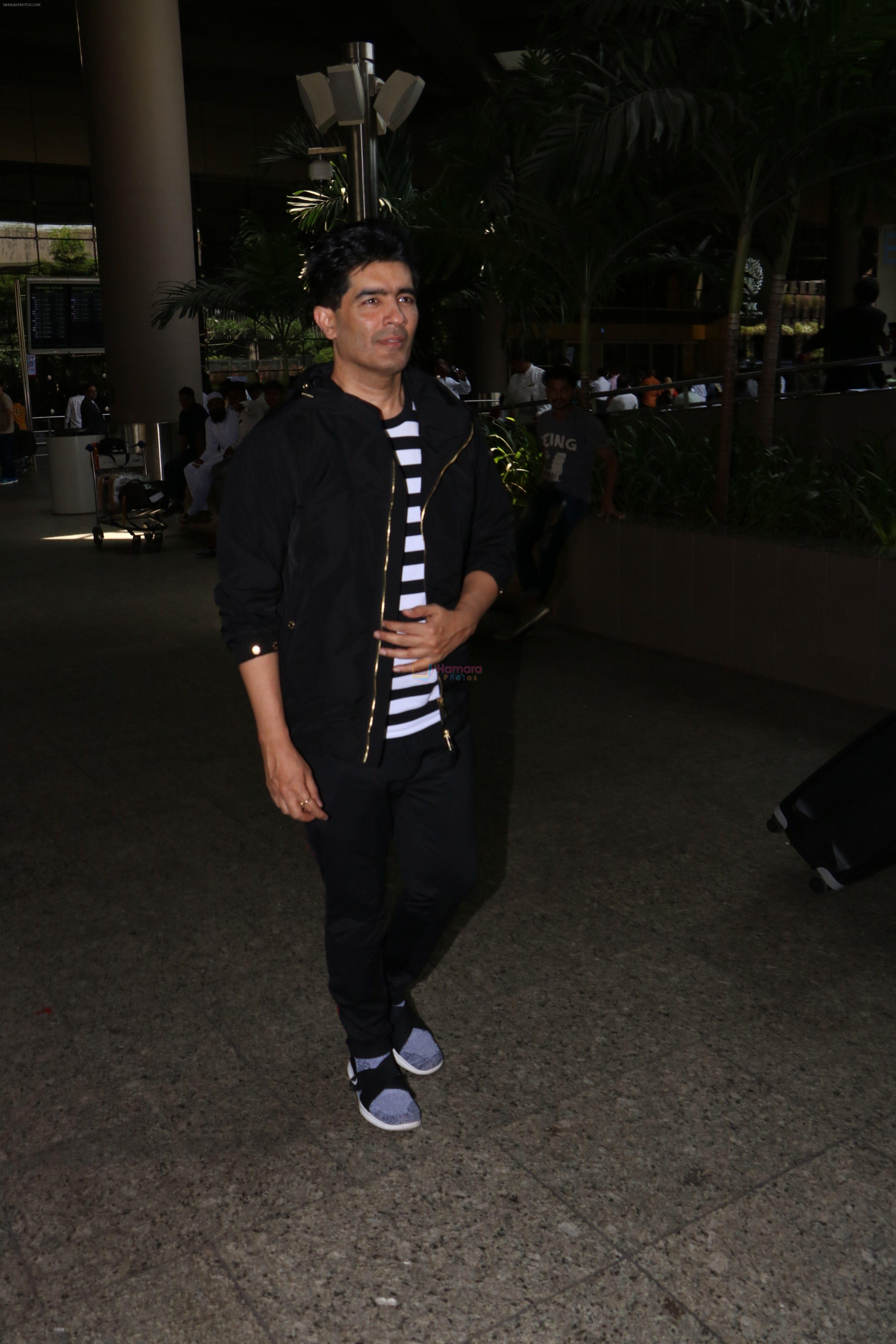 Manish Malhotra At International Airport on 5th Oct 2017