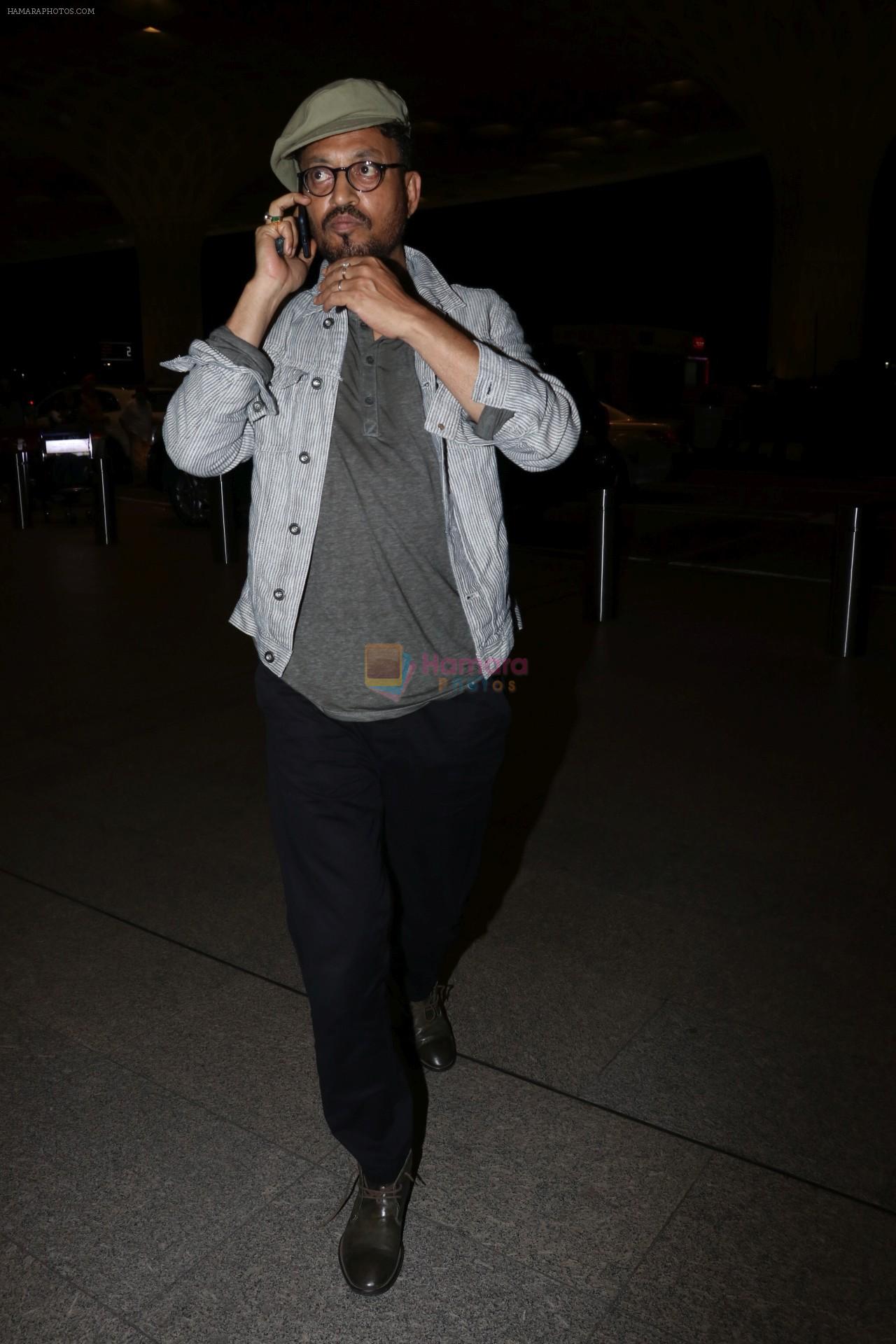 Irrfan Khan Spotted At Airport on 12th Oct 2017