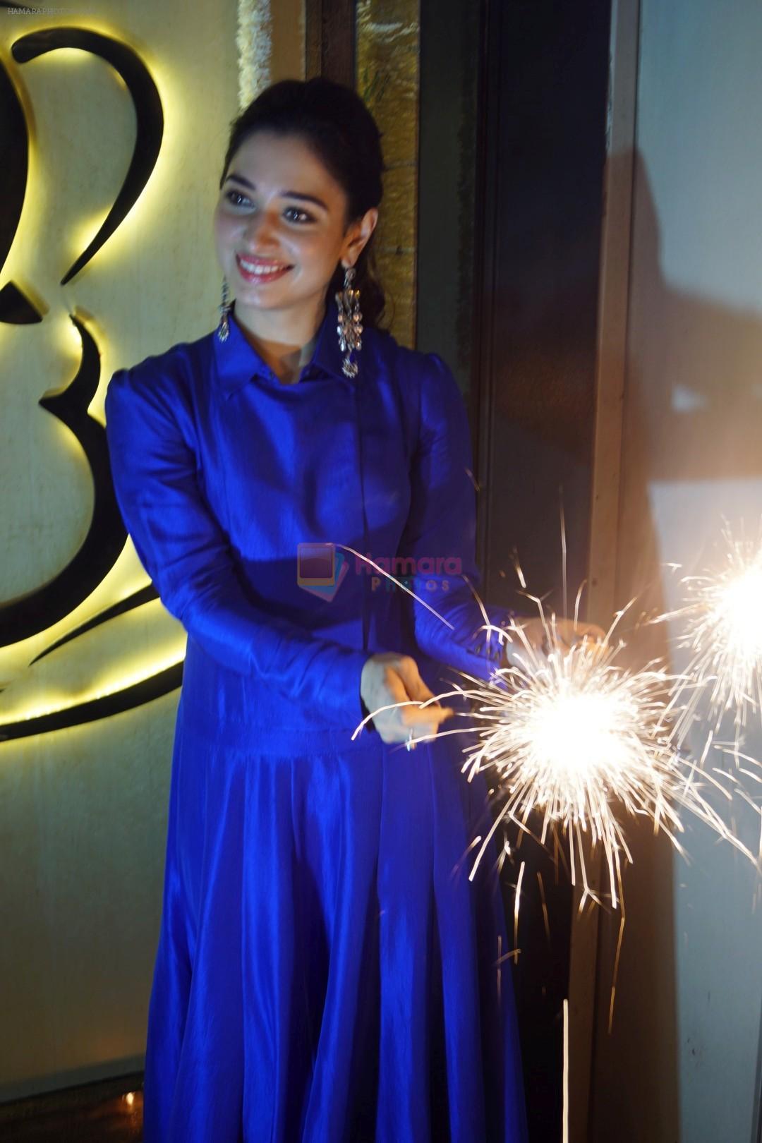 Tamannaah Bhatia celebrate Diwali on 16th Oct 2017
