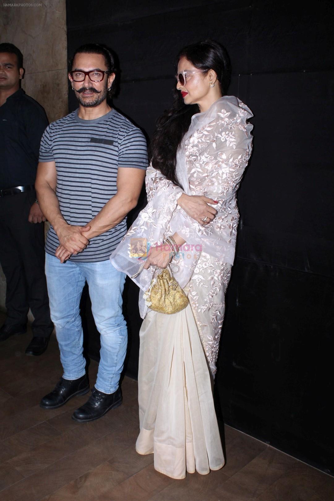Aamir Khan, Rekha at the special screening of film secret superstar on 17th Oct 2017