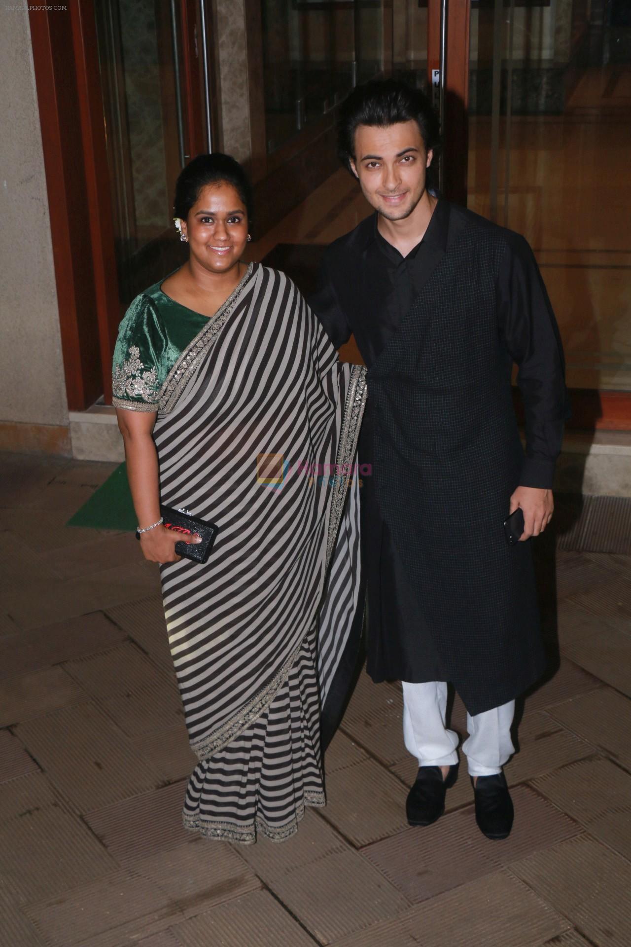 Arpita Khan at Sanjay Dutt's Diwali party on 20th Oct 2017