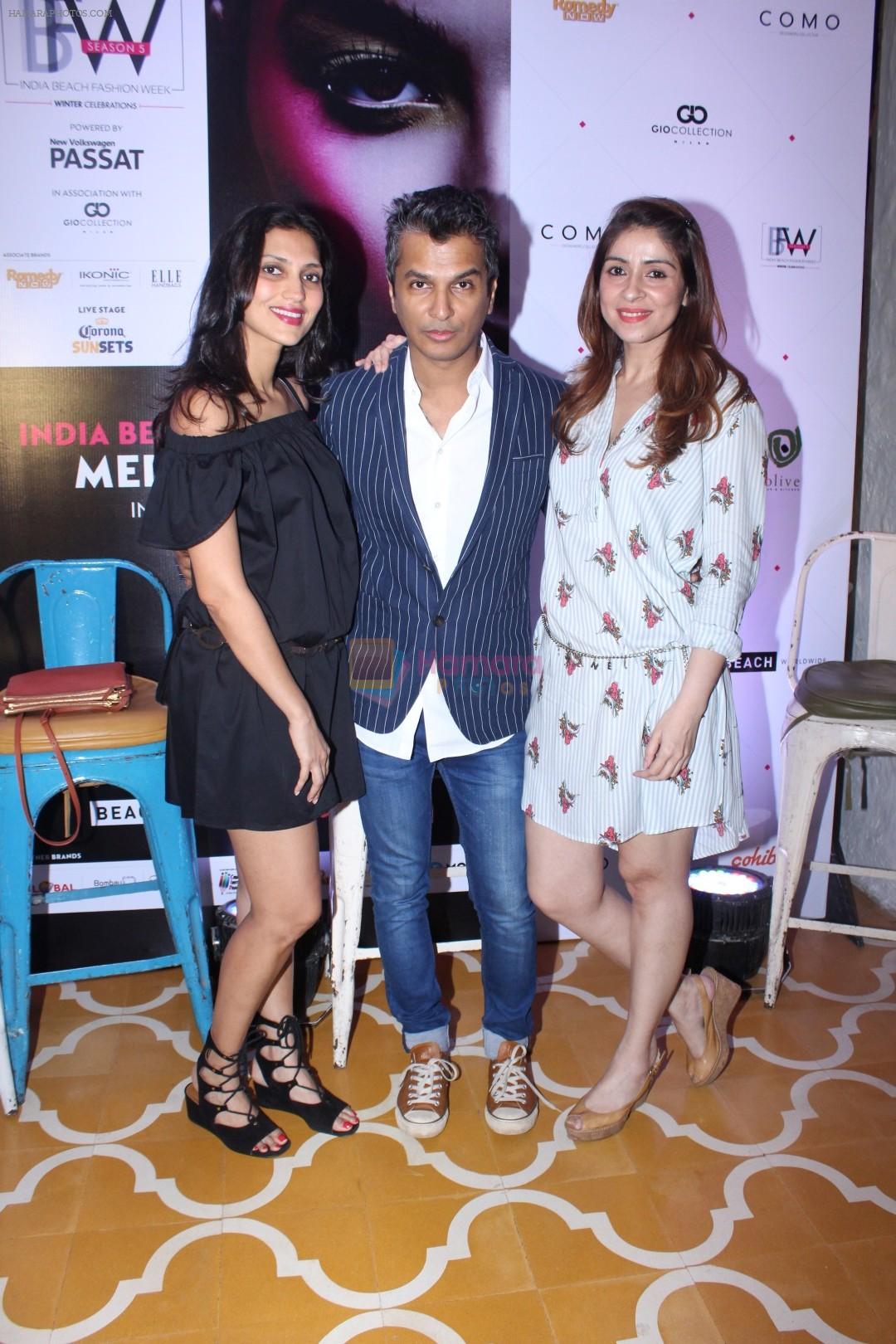 Vikram Phadnis At The Press Conference Of India Beach Fashion Week on 23rd Oct 2017