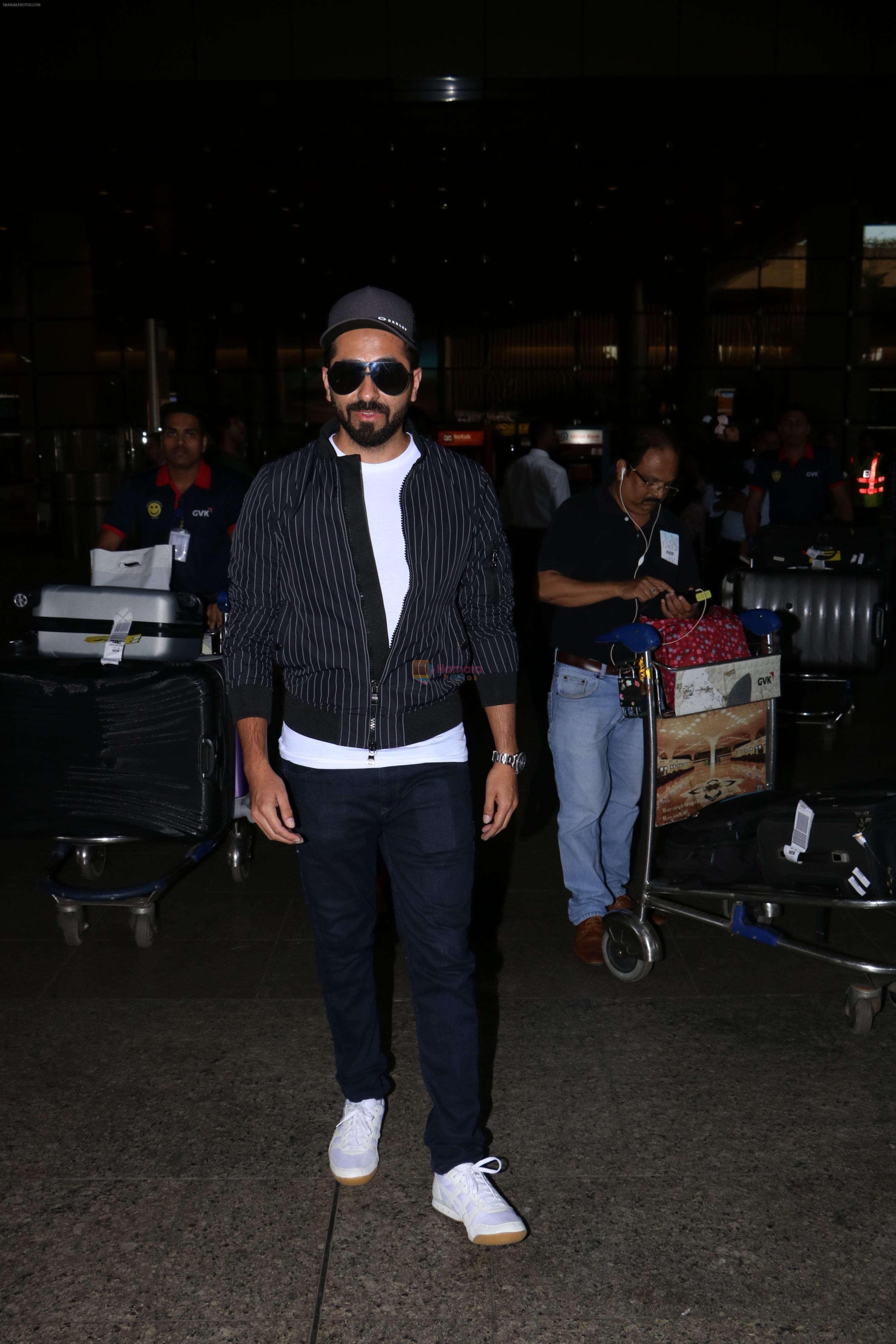 Ayushman Khurana Spotted At Airport With Family on 24th Oct 2017