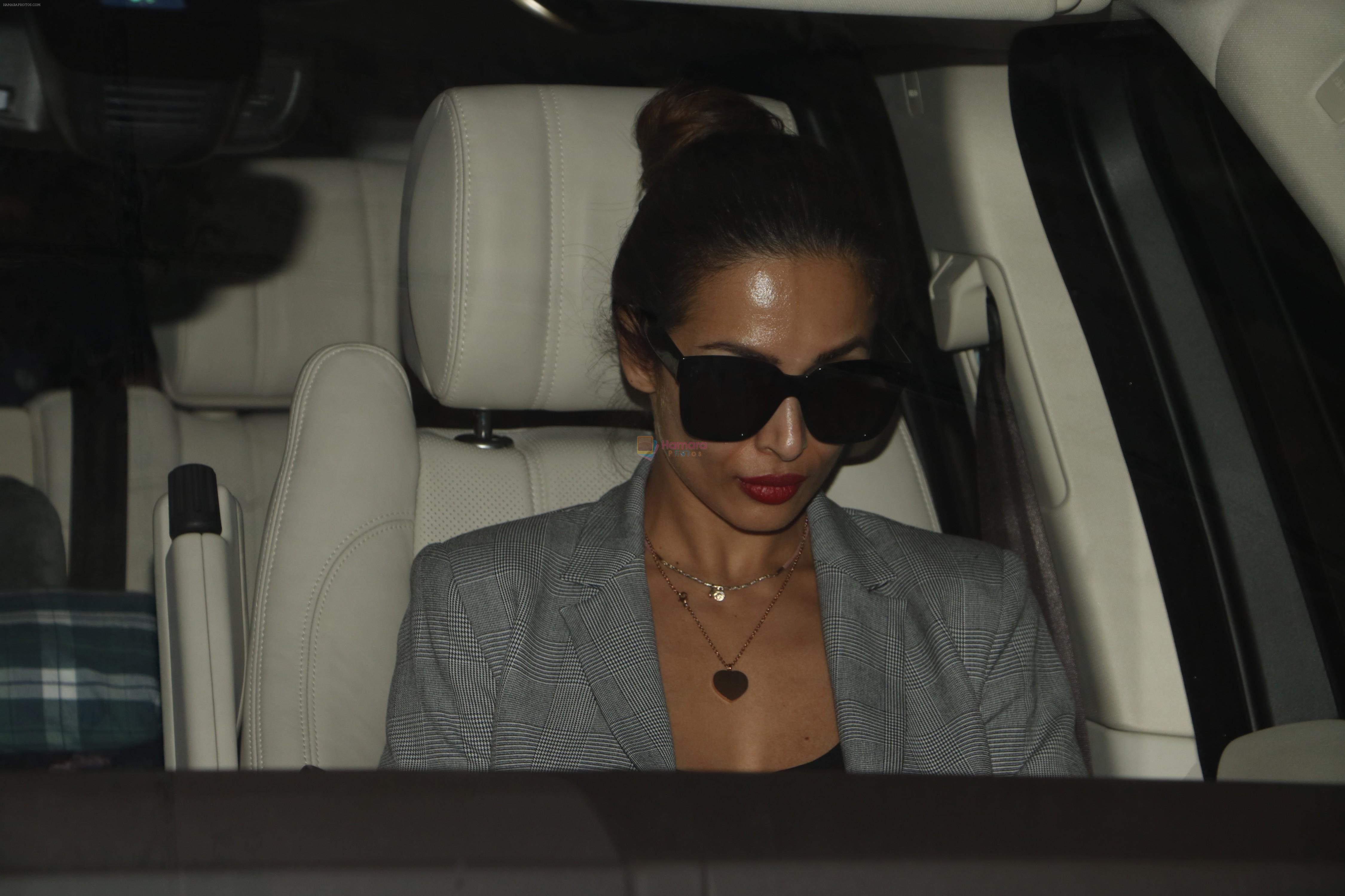 Malaika Arora Khan spotted at airport on 25th Oct 2017