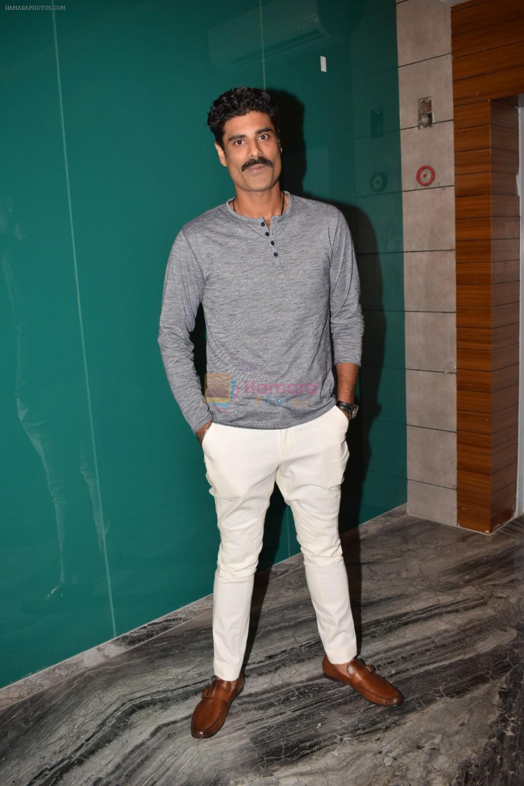 Sikander Kher at the Success Party Of Secret Superstar Hosted By Advait Chandan on 26th Oct 2017
