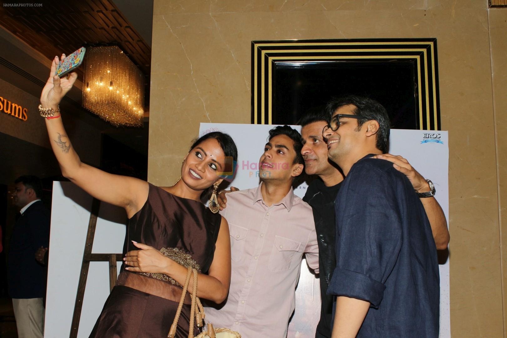 Atanu Mukherjee, Manoj Bajpayee, Smita Tambe, Adarsh Gourav at the Screening Of Rukh Film on 26th Oct 2017