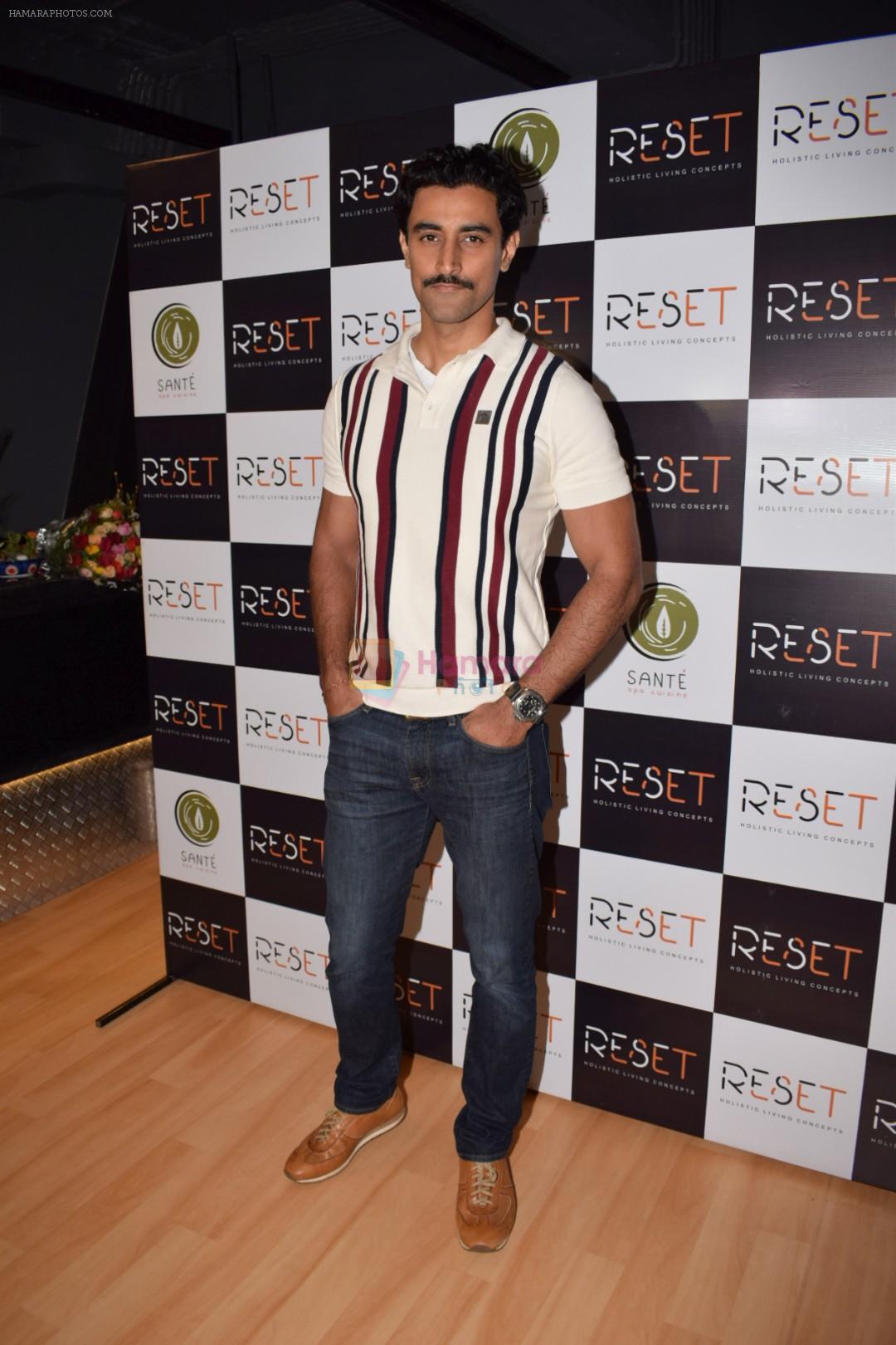 Kunal Kapoor at the Launch Of Fitness Centres Reset on 5th Nov 2017