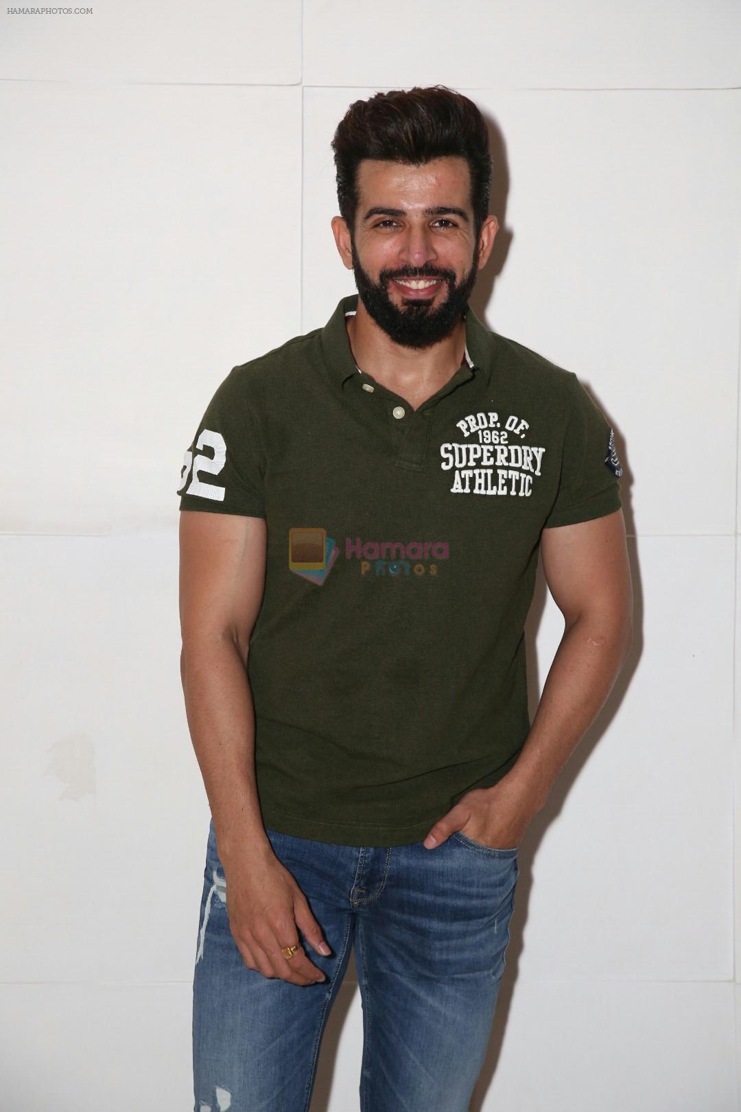 Jay Bhanushali at a party for Ed Sheeran hosted by Farah Khan at her house on 19th Nov 2017