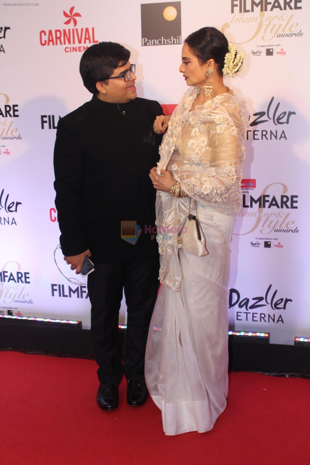 Rekha at the Red Carpet Of Filmfare Glamour & Style Awards on 1st Dec 2017
