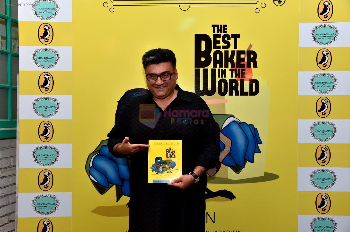 Fahad Samar at the launch of Raja Sen's Book My First Matinee The Best Baker In The World on 5th Dec 2017