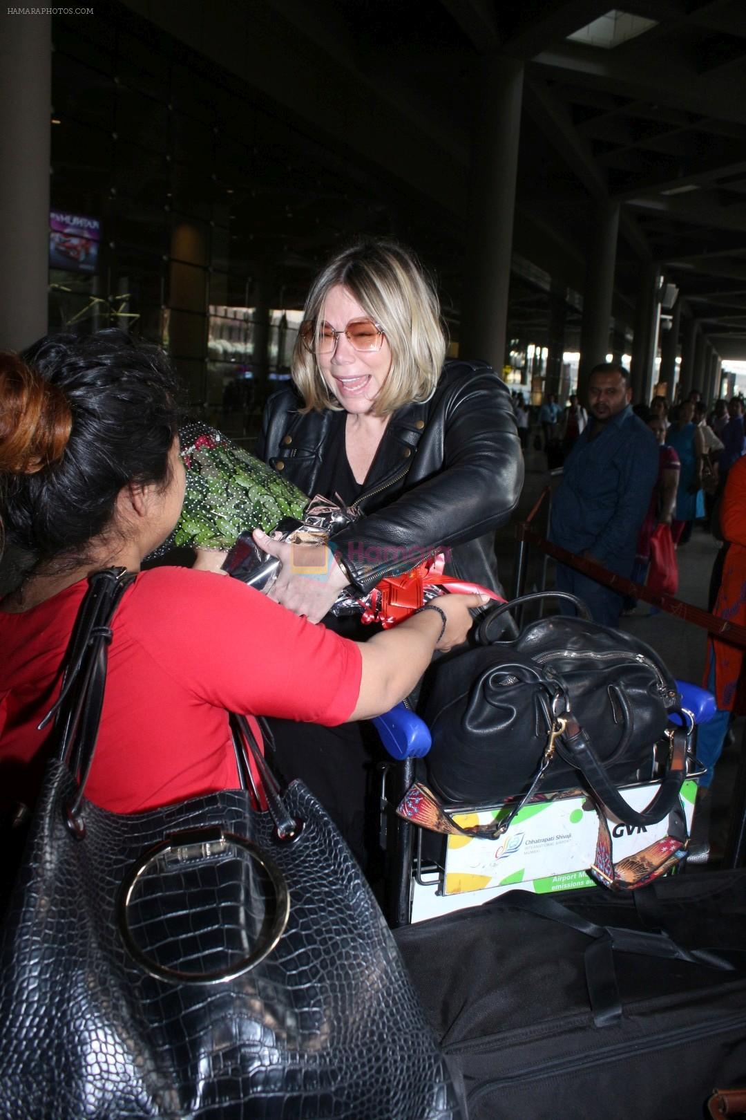 Mia Michaels Spotted At Airport on 8th Dec 2017