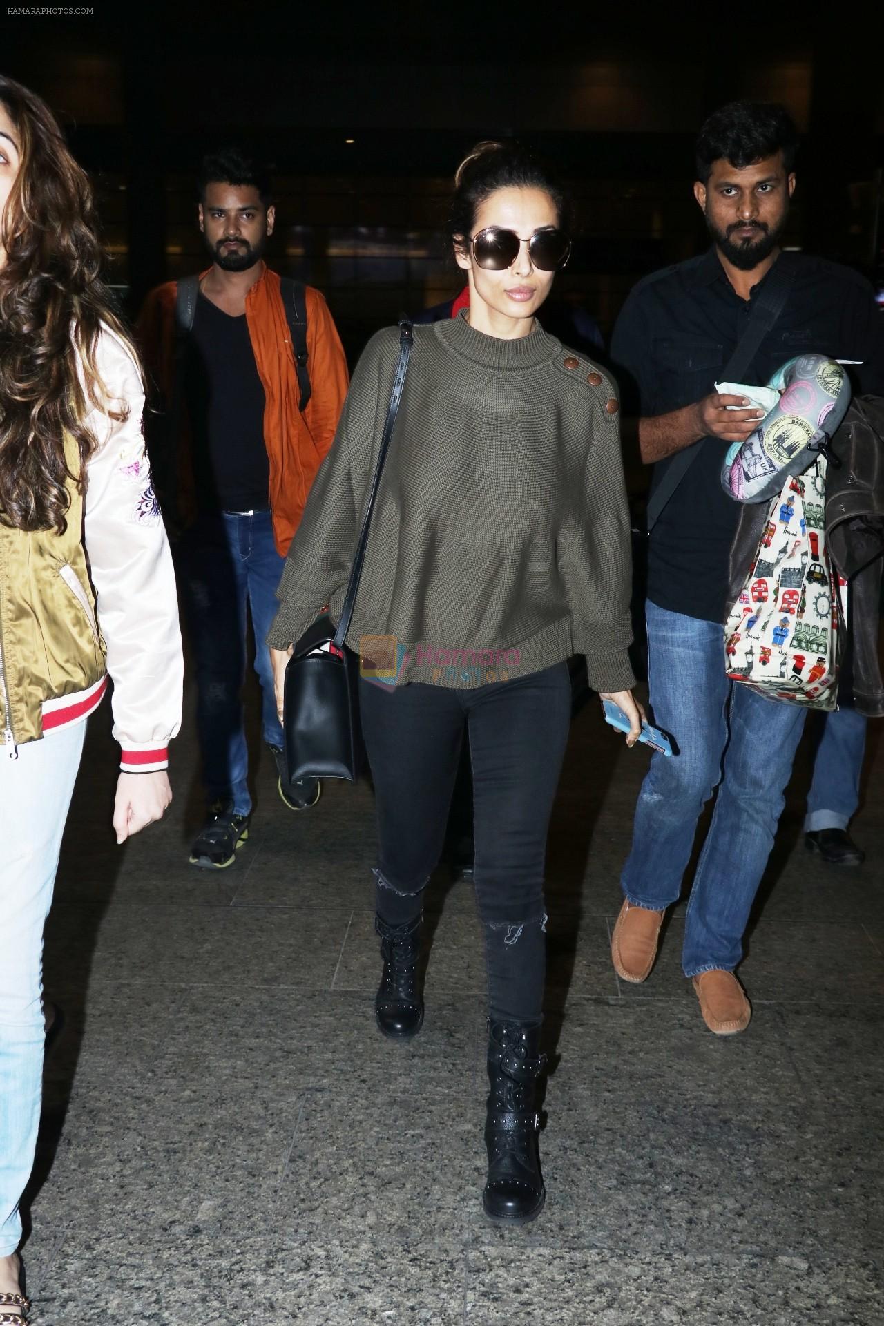 Malaika Arora Spotted At Airport on 16th Dec 2017