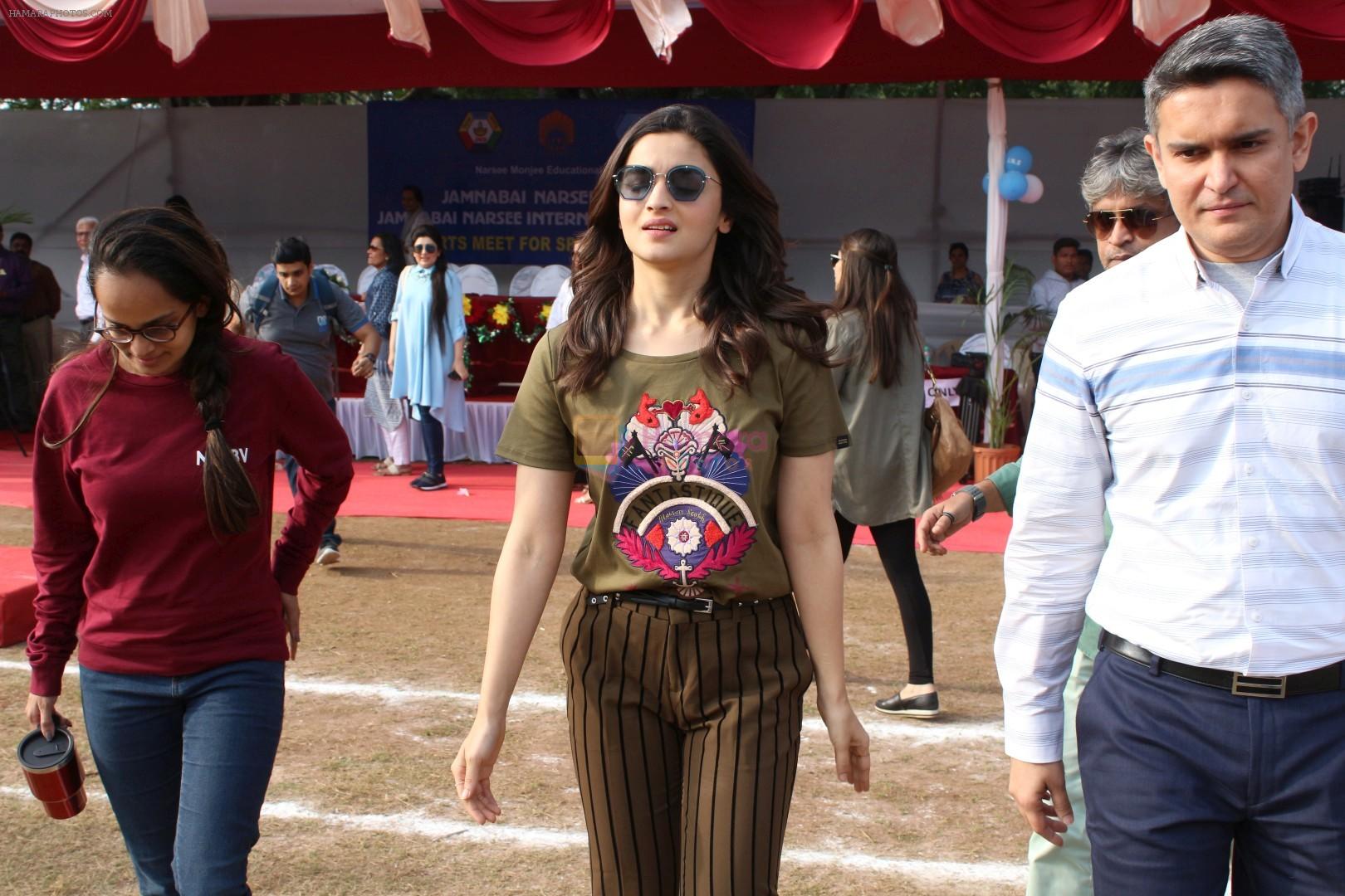 Alia Bhatt At Narsee Monjee Educational Trust Sports Meet For Special Children on 18th Dec 2017