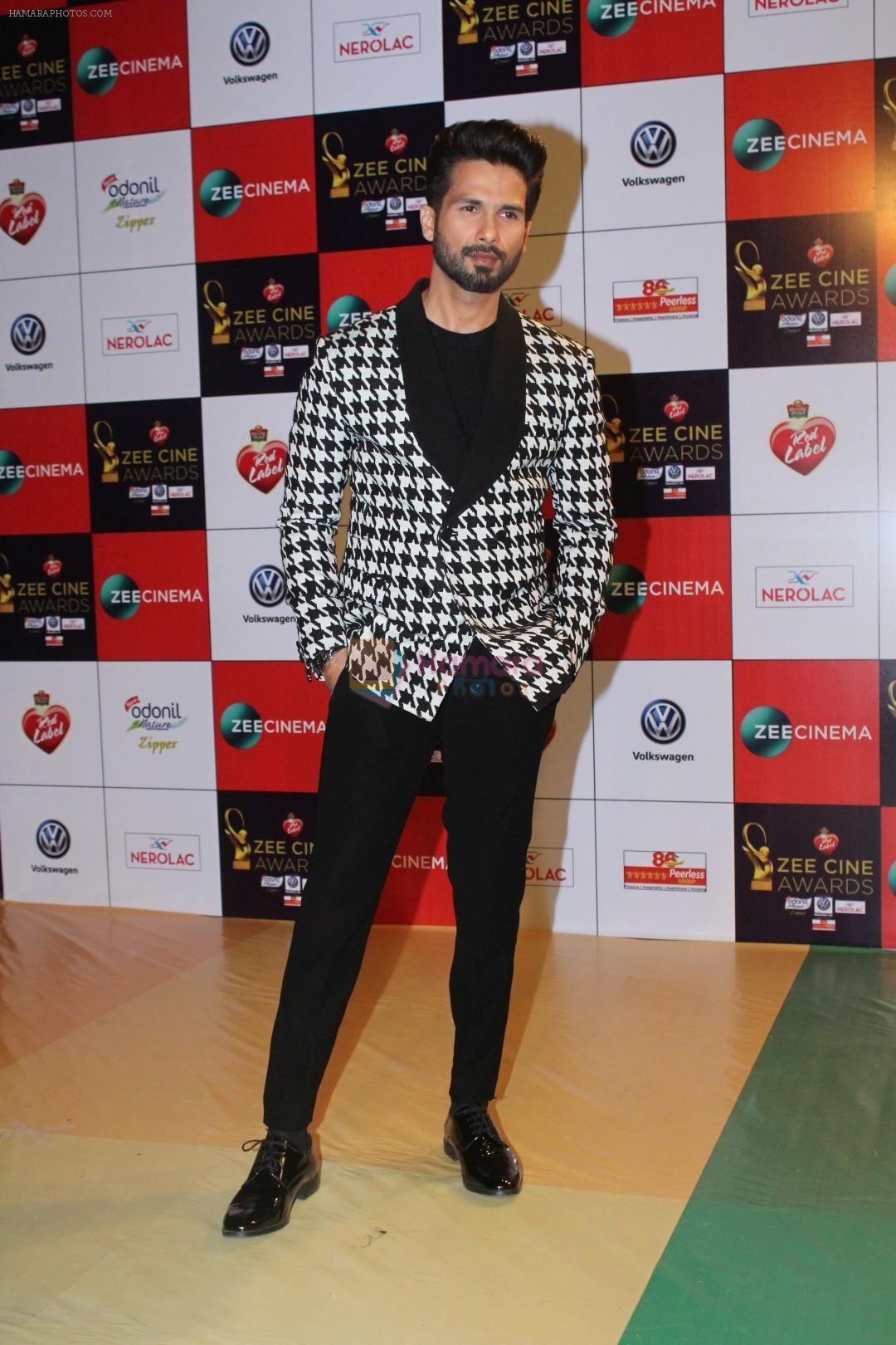 Shahid Kapoor at the Red Carpet Event Of Zee Cine Awards 2018 on 19th Dec 2017