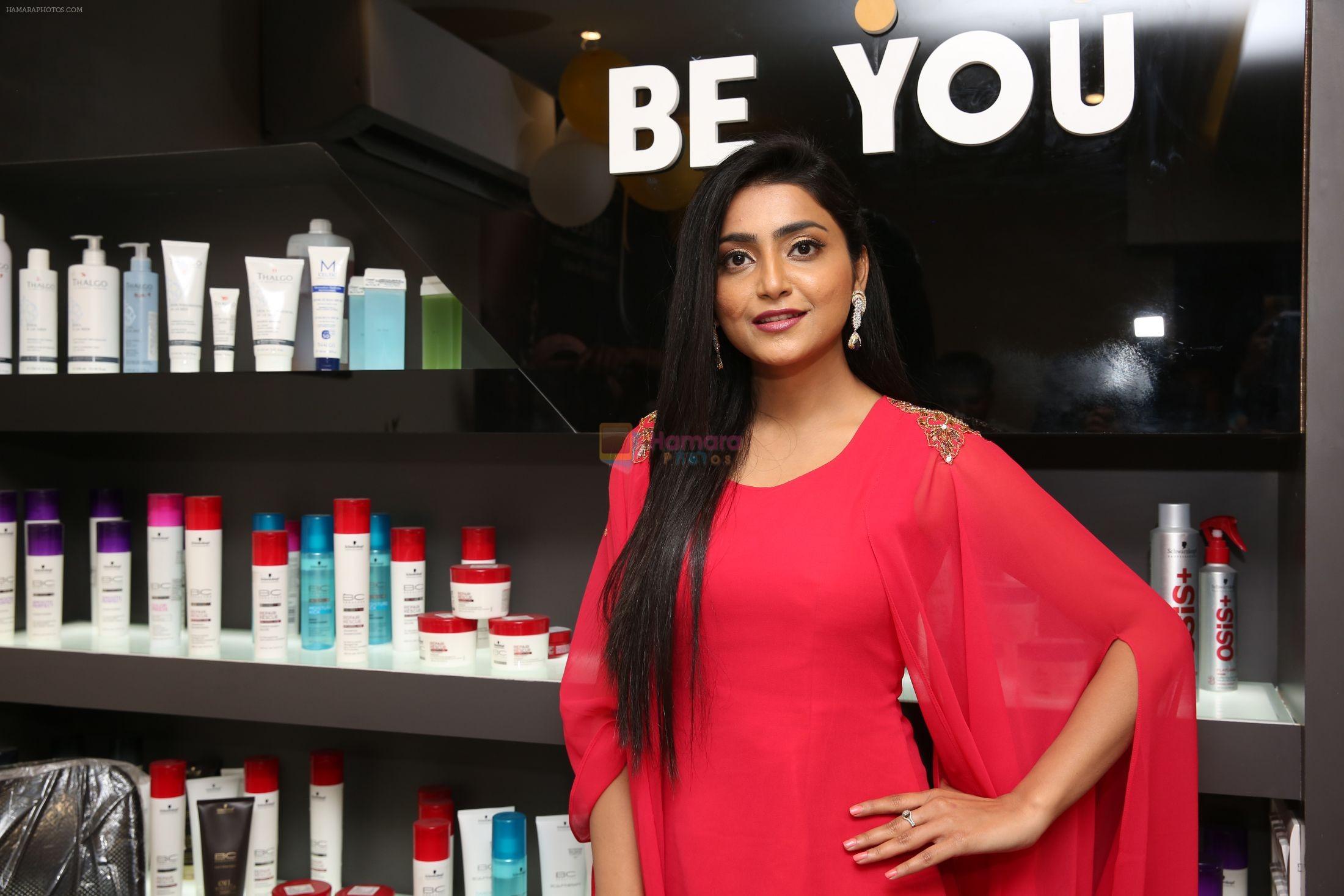 Avanthika Mishra launches Be You Family Salon & Dental Studio in LB nagar on 27th Jan 2018