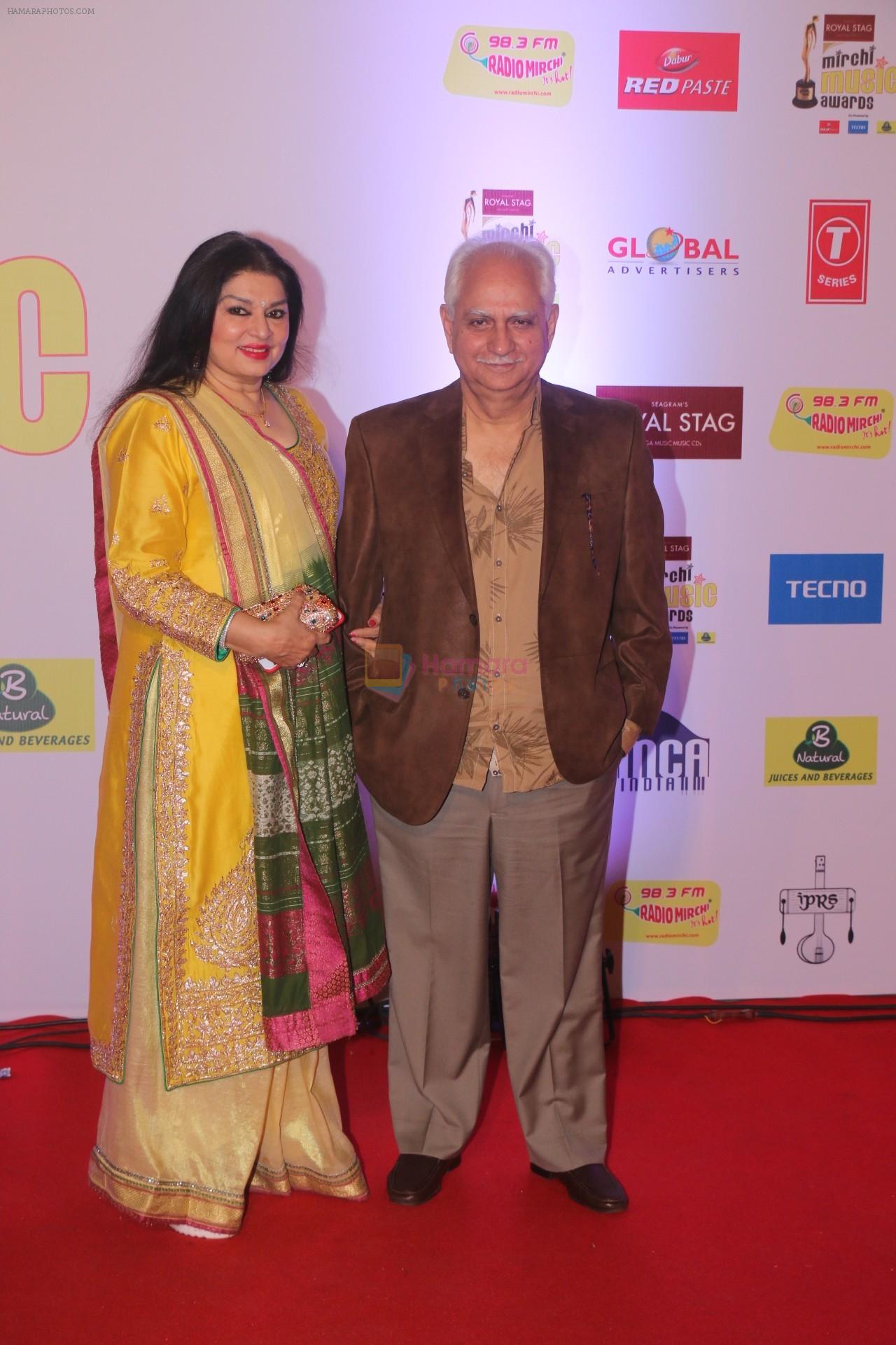 Ramesh Sippy, Kiran Juneja at Mirchi Music Awards in NSCI, Worli, Mumbai on 28th Jan 2018