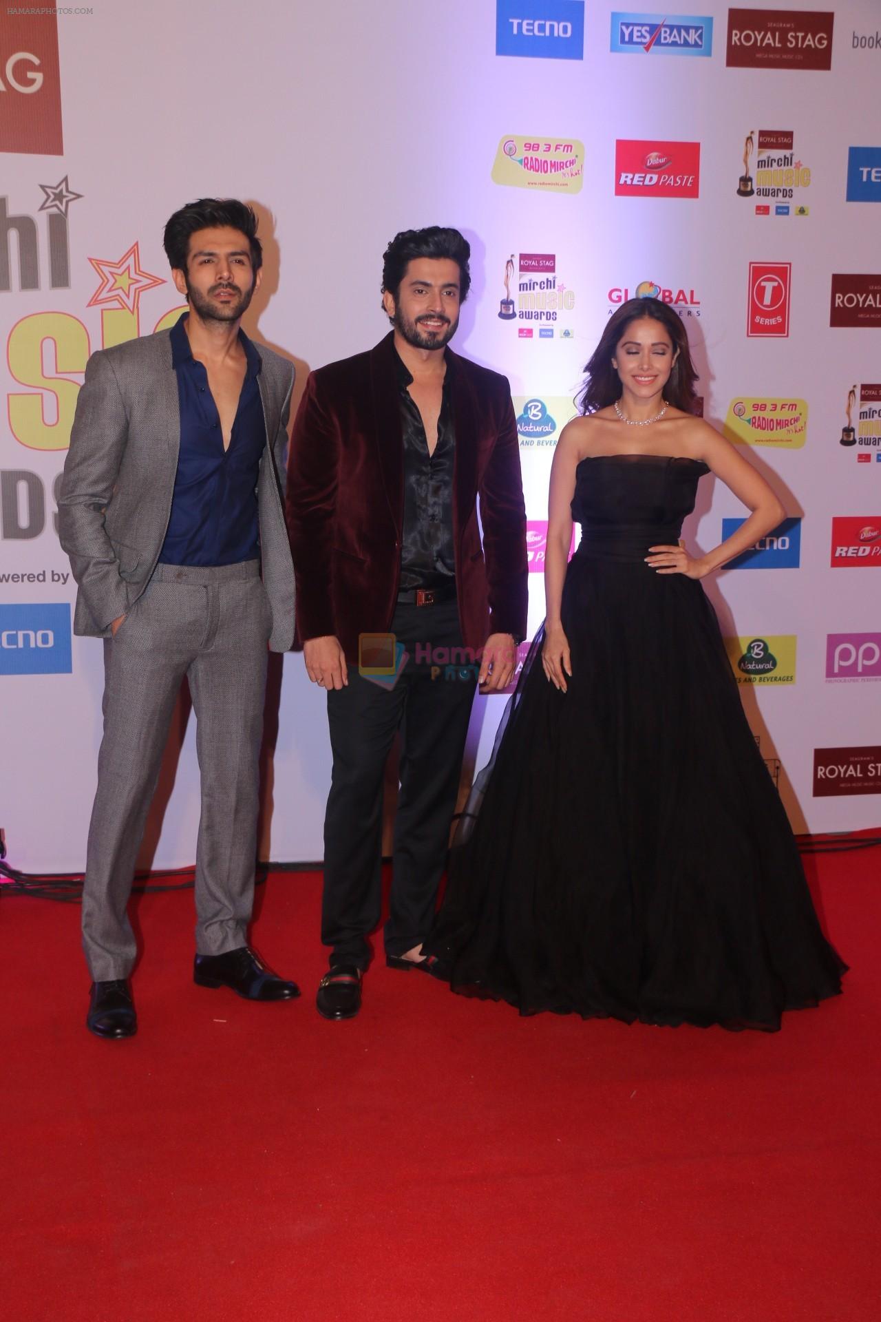 Kartik Aaryan, Sunny Singh, Nushrat Barucha at Mirchi Music Awards in NSCI, Worli, Mumbai on 28th Jan 2018