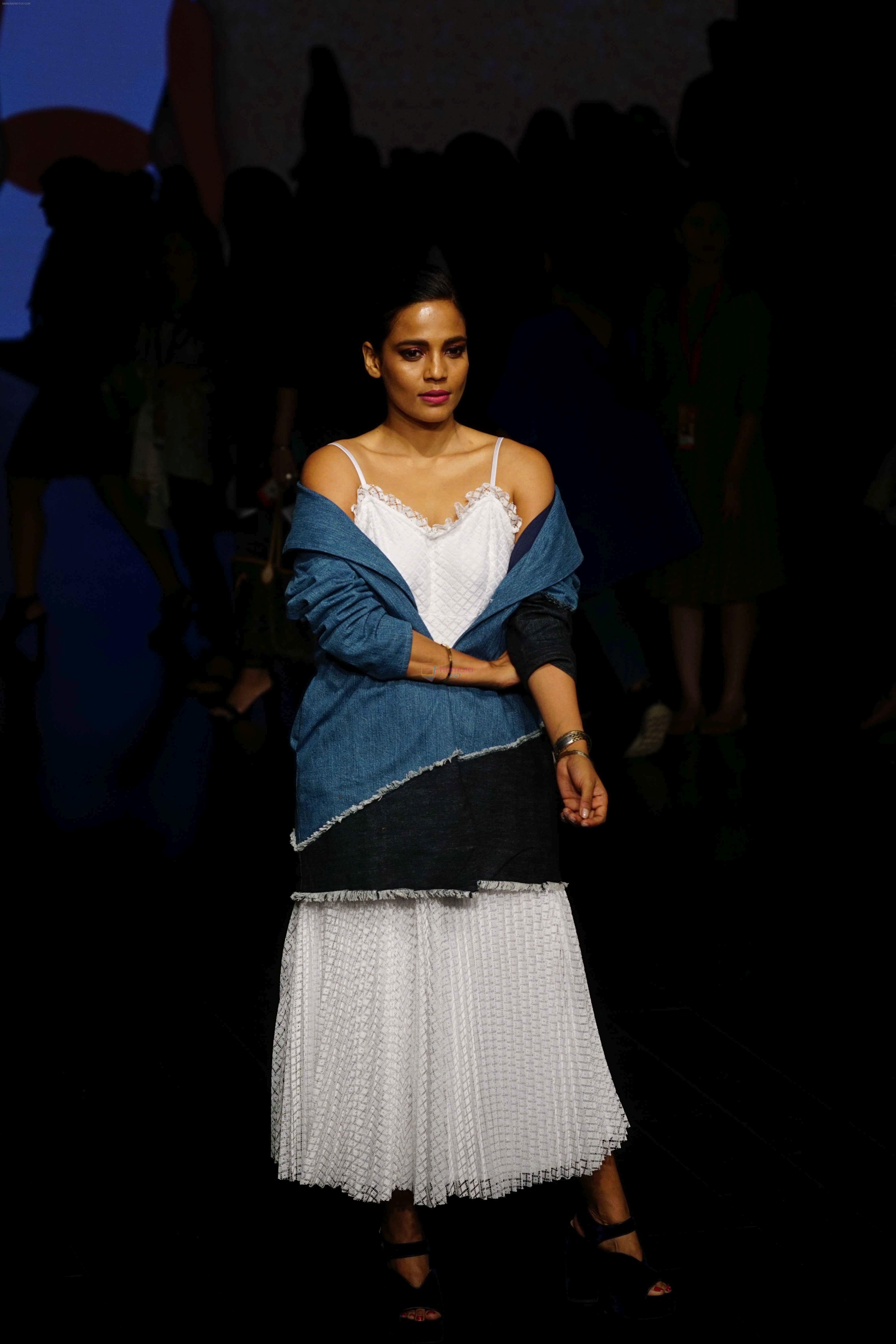 Priyanka Bose at Lakme Fashion Week 2018 on 31st Jan 2018