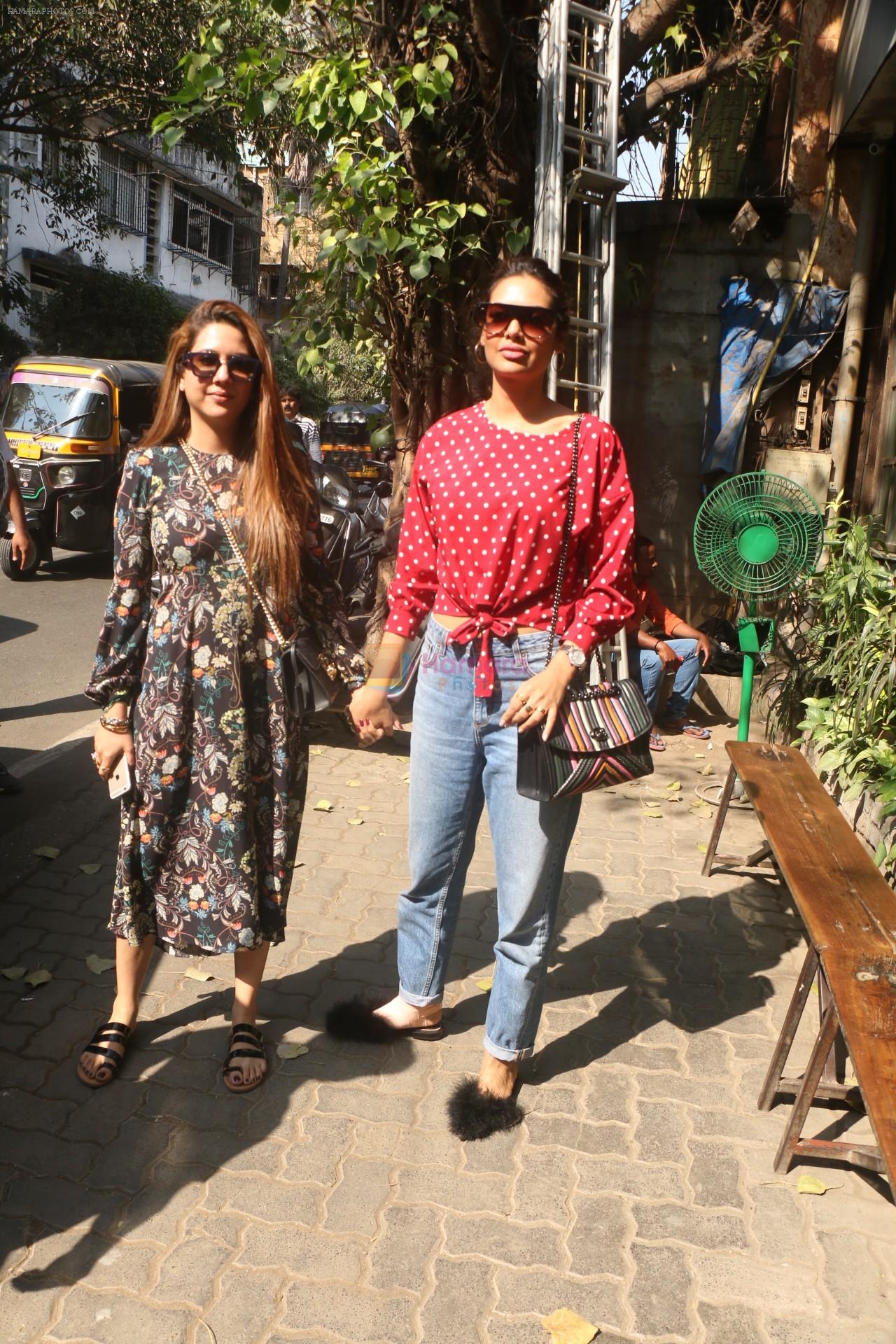 Esha Gupta with her sister spotted at Pali Village Cafe,Bandra on 1st Feb 2018